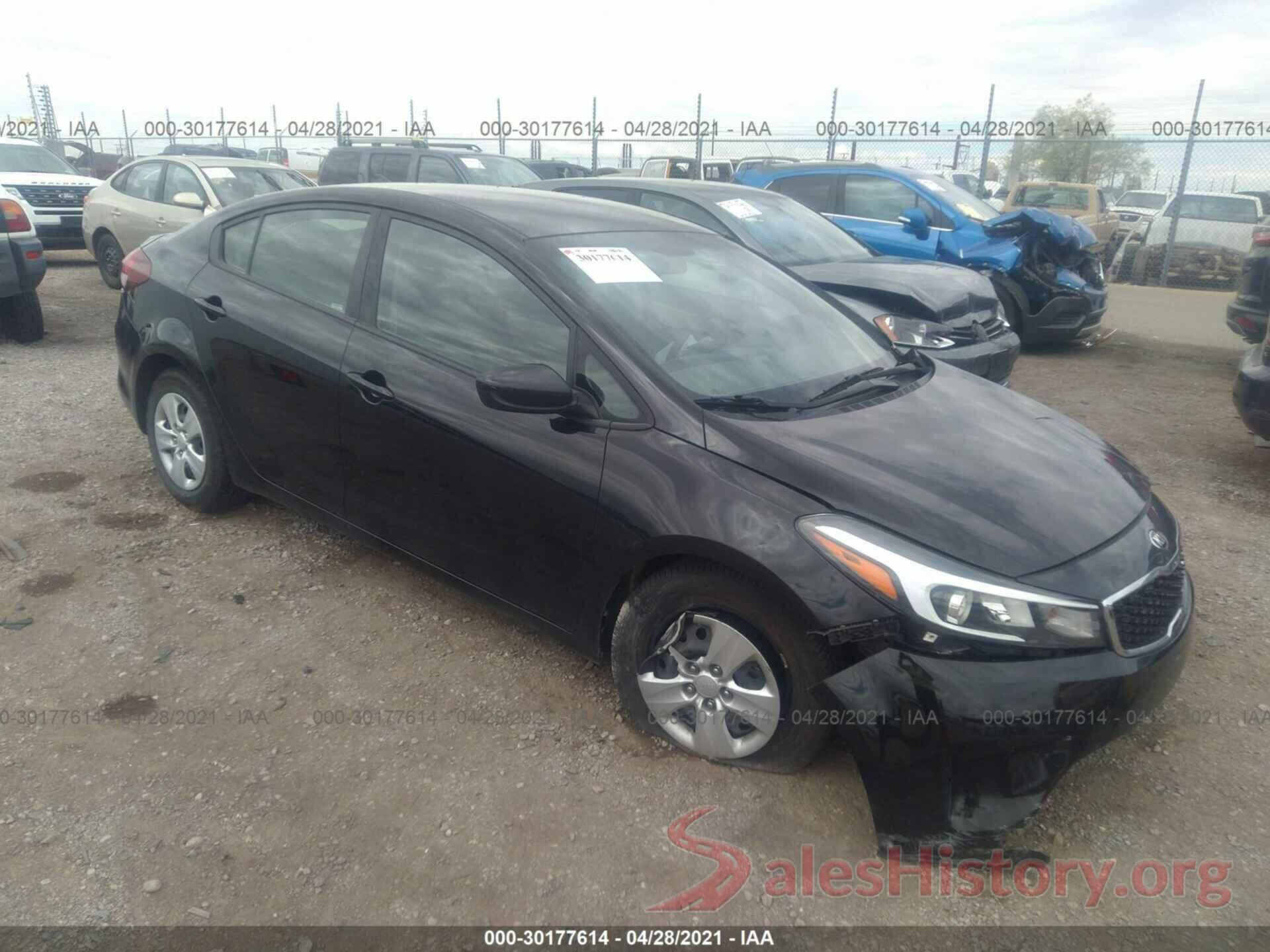 3KPFK4A78JE272859 2018 KIA FORTE