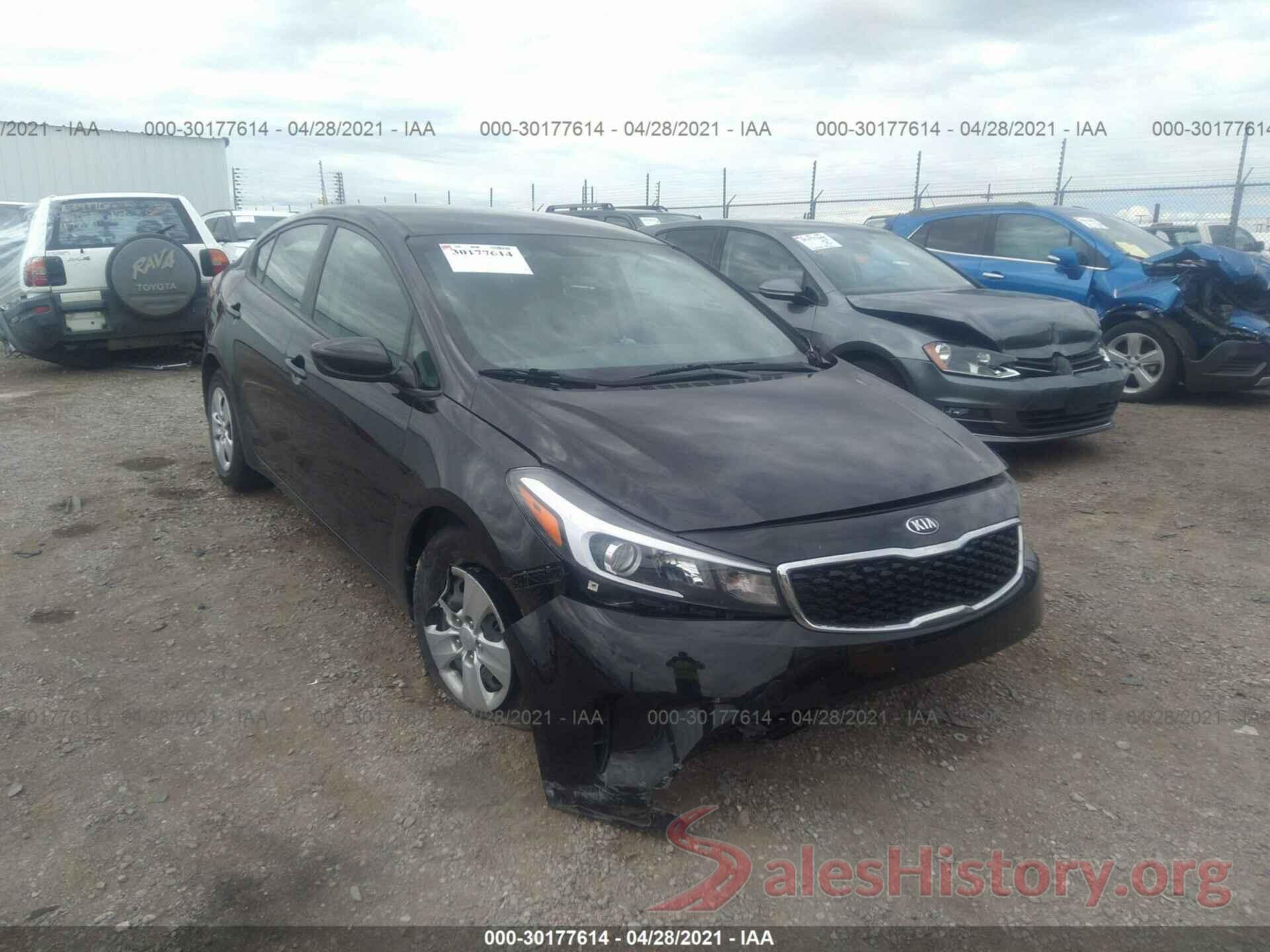 3KPFK4A78JE272859 2018 KIA FORTE