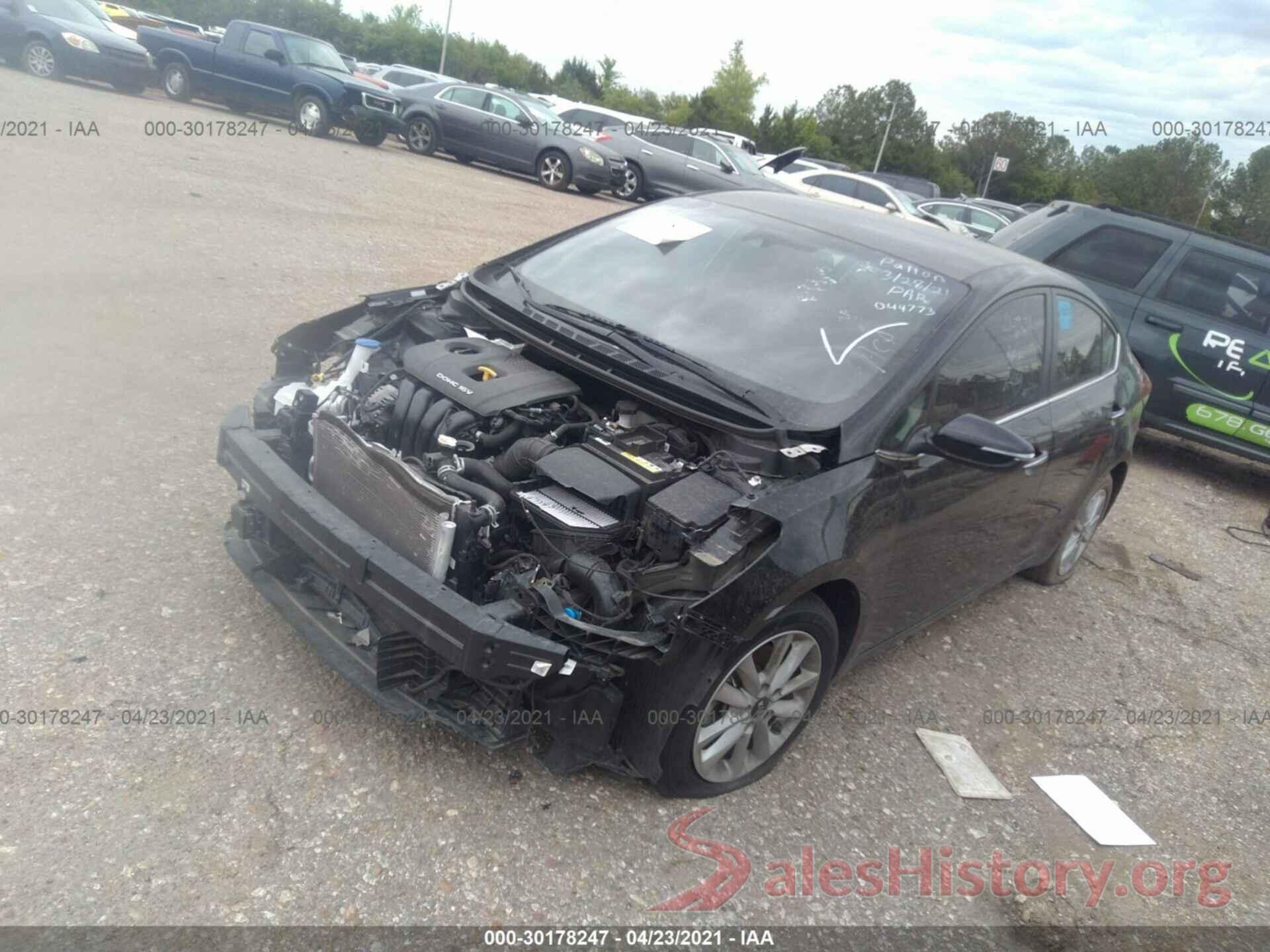 3KPFL4A7XHE044773 2017 KIA FORTE