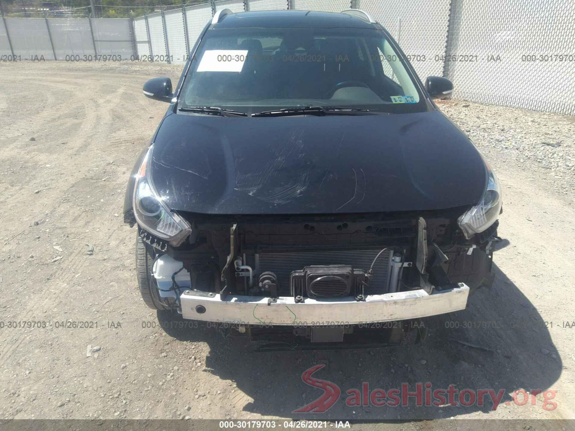 KNDCE3LC1J5154629 2018 KIA NIRO