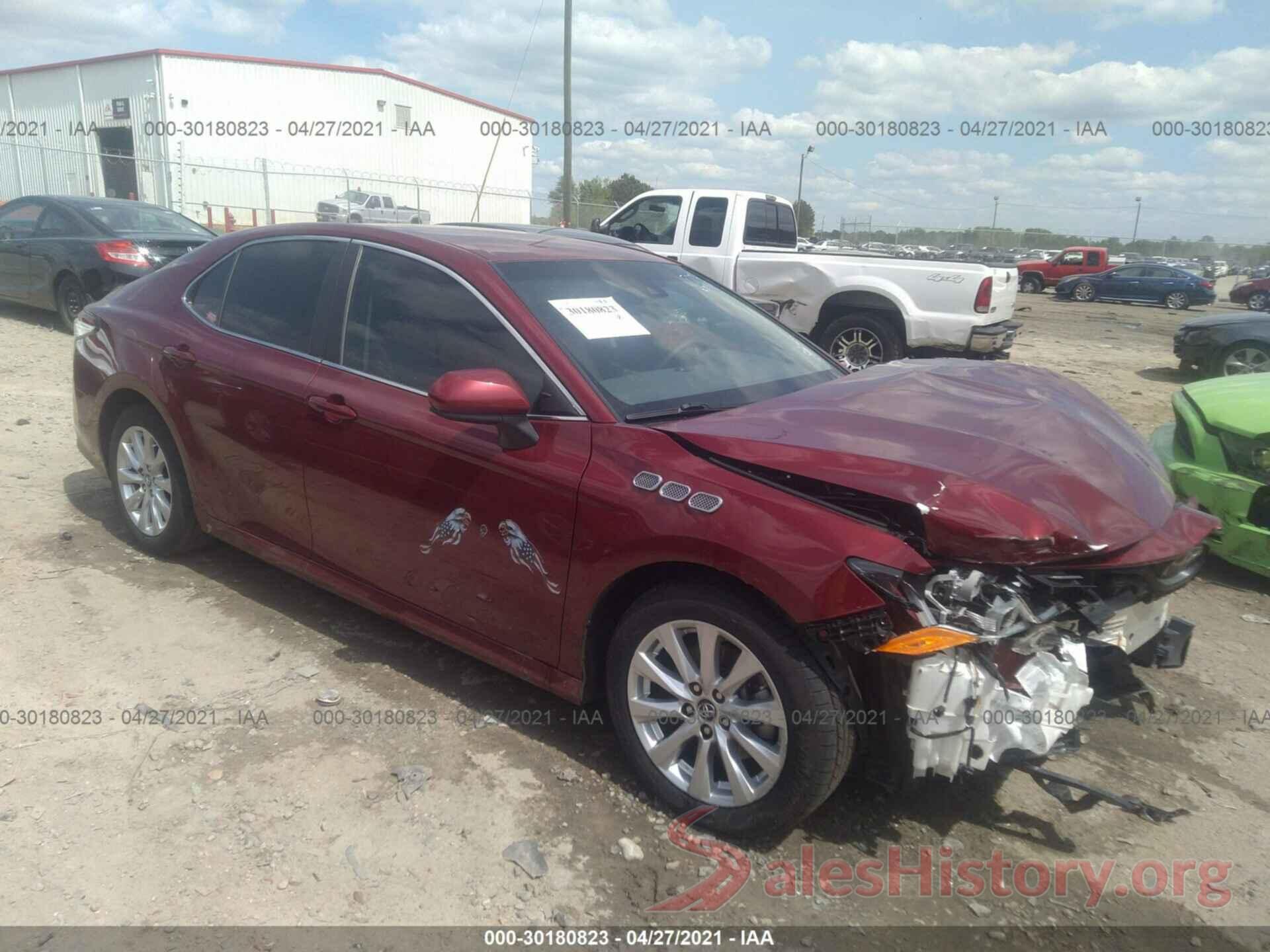 4T1B11HK2JU525276 2018 TOYOTA CAMRY