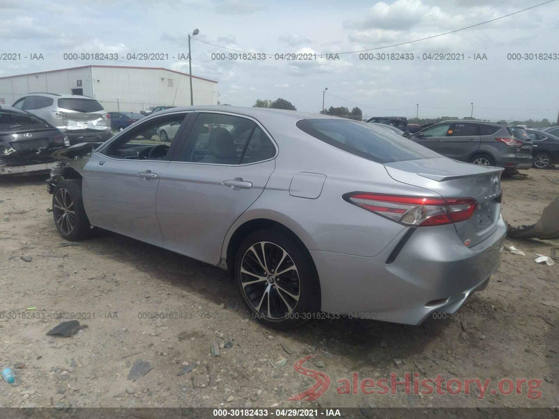 4T1B11HK4JU550342 2018 TOYOTA CAMRY