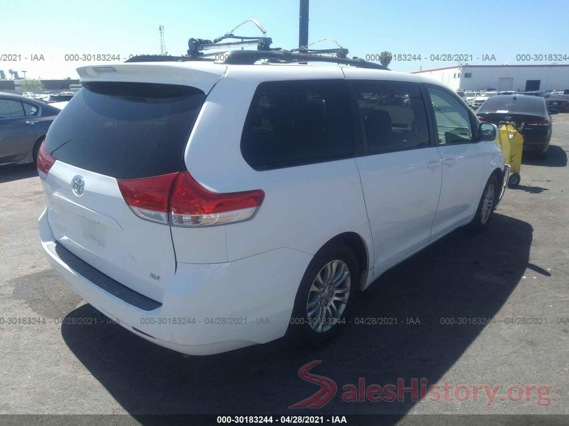 5TDYK3DC0BS061092 2011 TOYOTA SIENNA