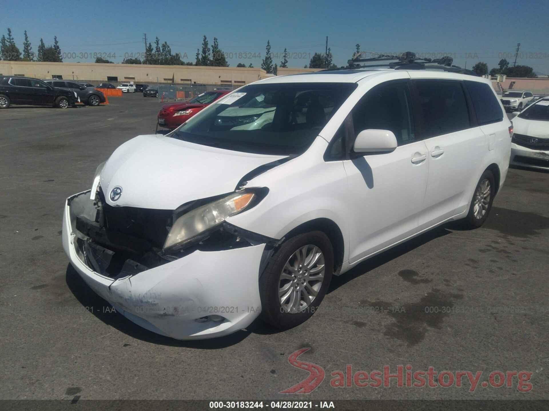 5TDYK3DC0BS061092 2011 TOYOTA SIENNA