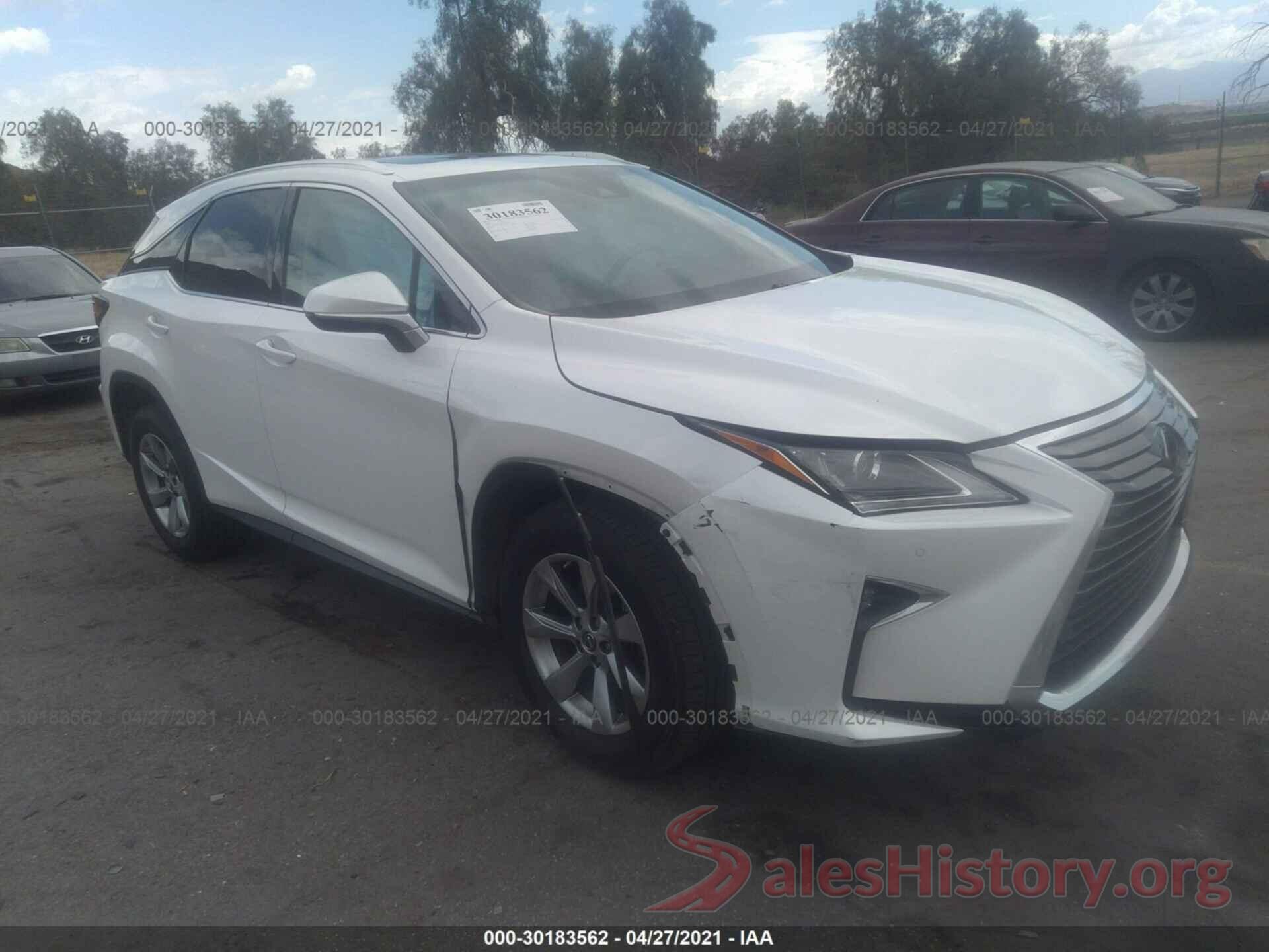 2T2ZZMCA5JC097823 2018 LEXUS RX