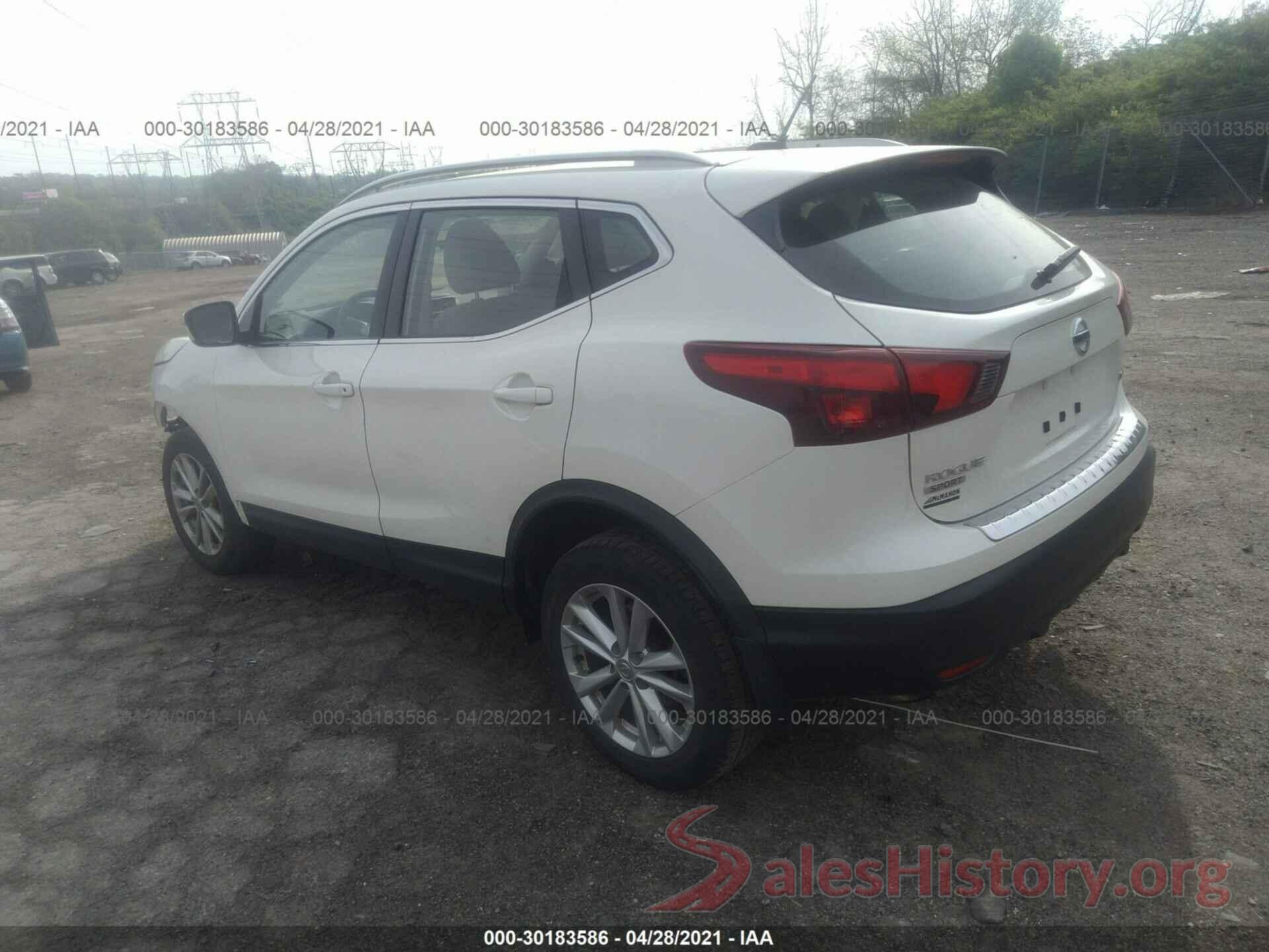 JN1BJ1CR2JW287171 2018 NISSAN ROGUE SPORT