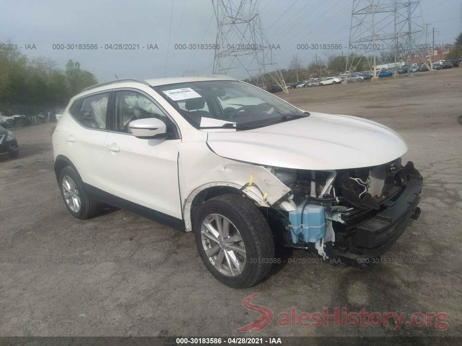 JN1BJ1CR2JW287171 2018 NISSAN ROGUE SPORT