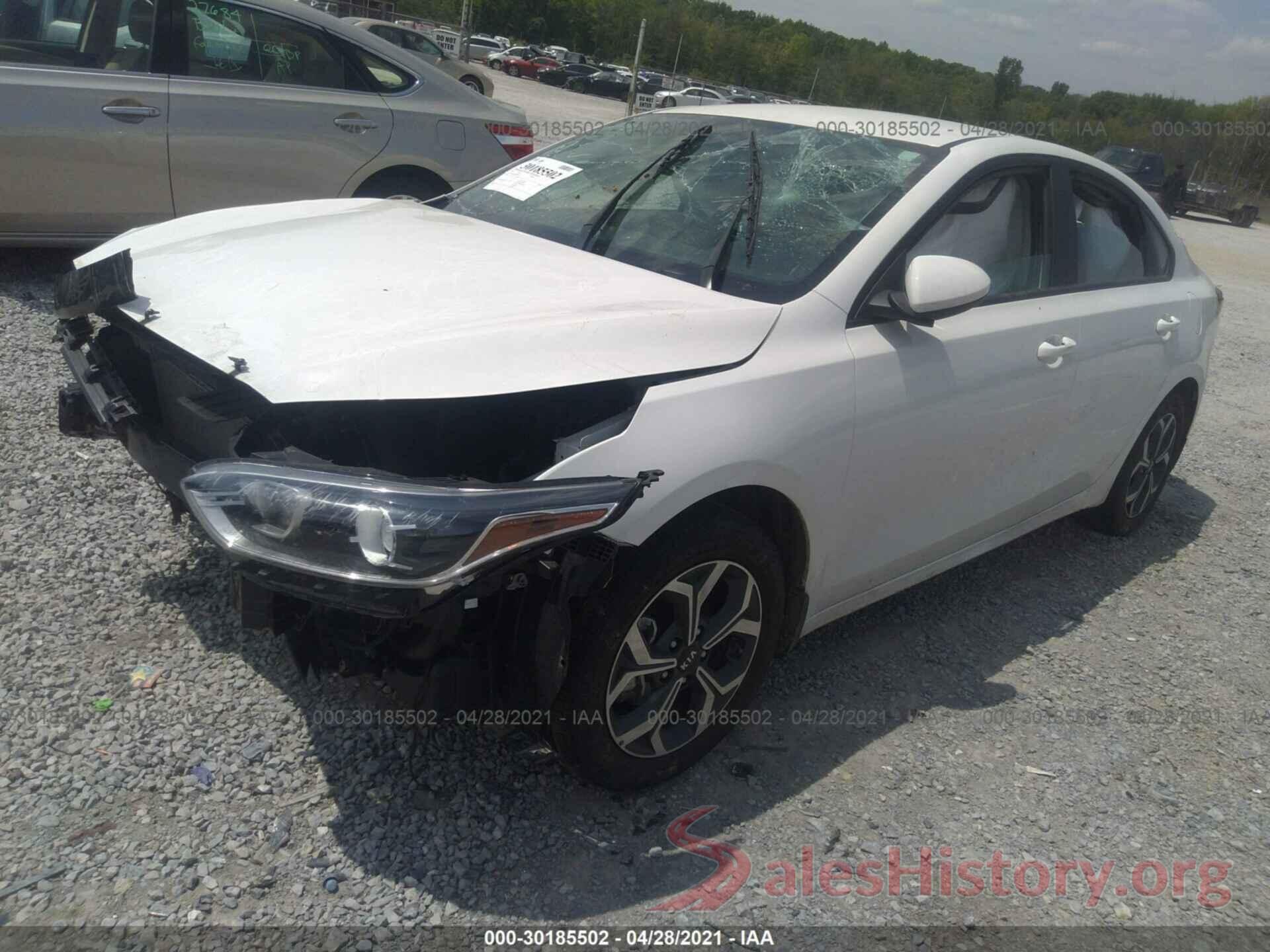 3KPF24AD2ME266260 2021 KIA FORTE