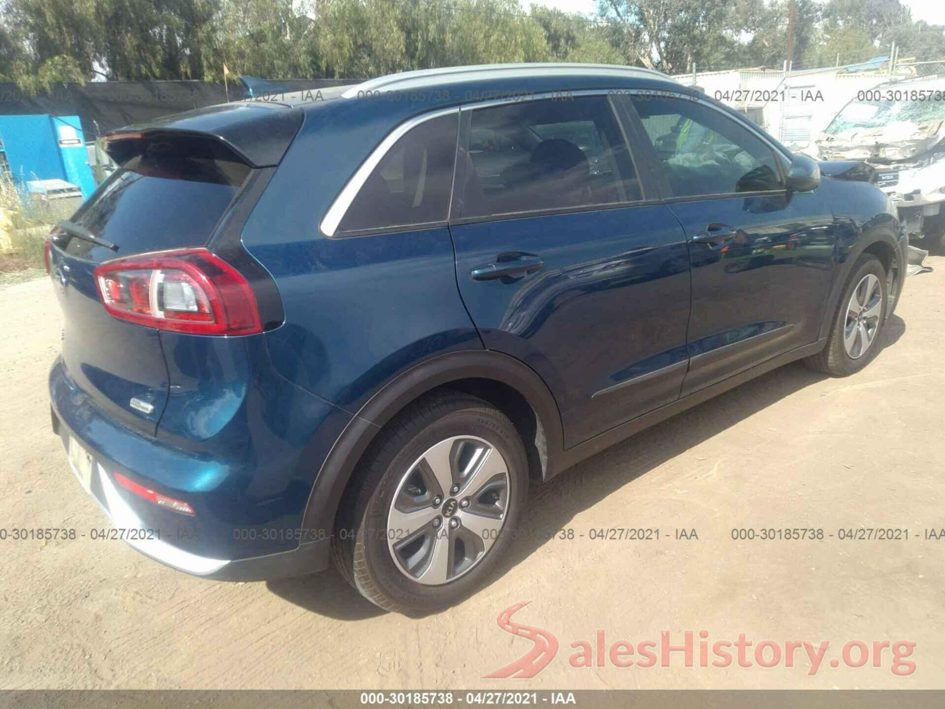 KNDCB3LC8K5346088 2019 KIA NIRO