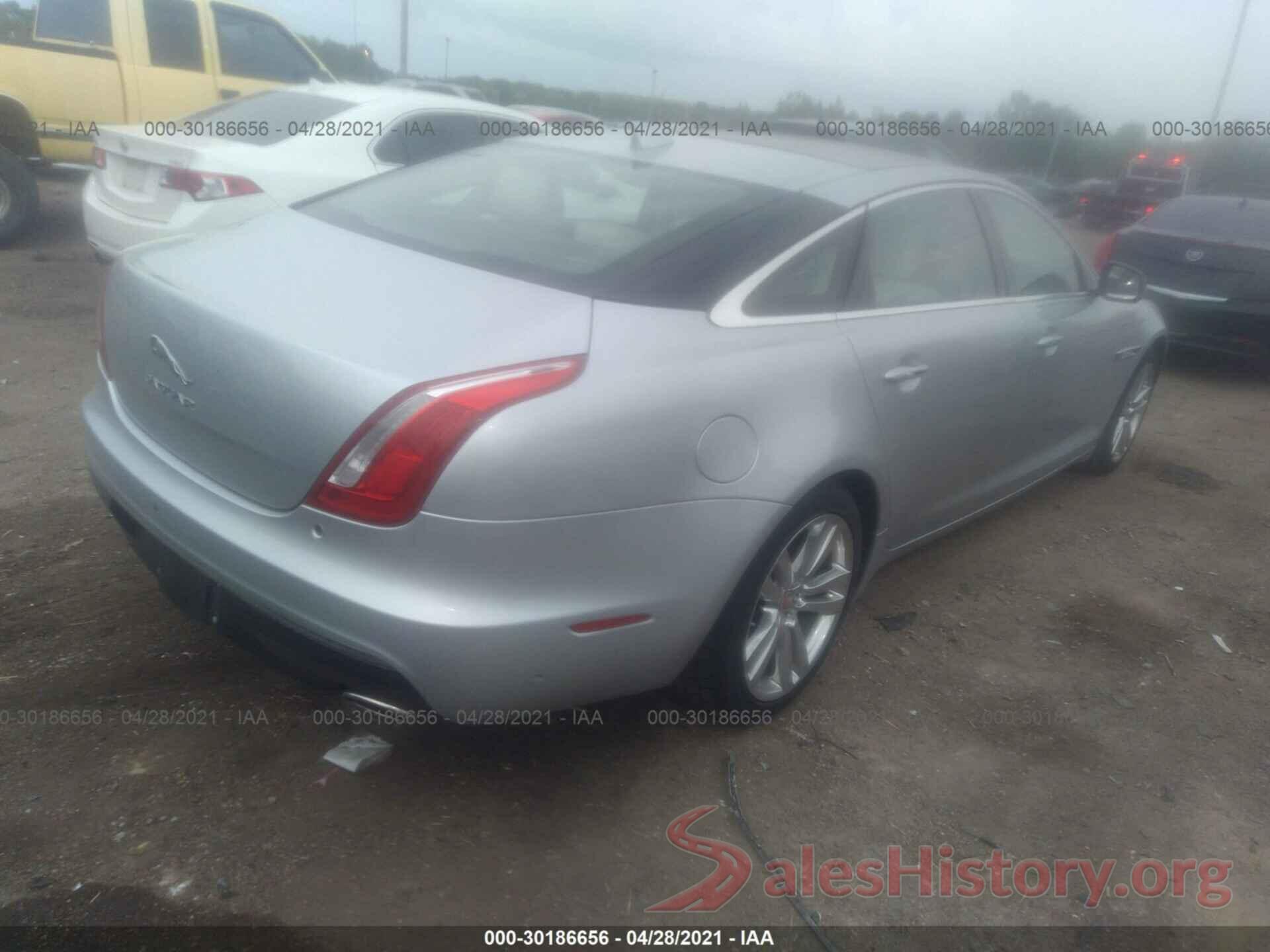 SAJWA2G73H8W09880 2017 JAGUAR XJ