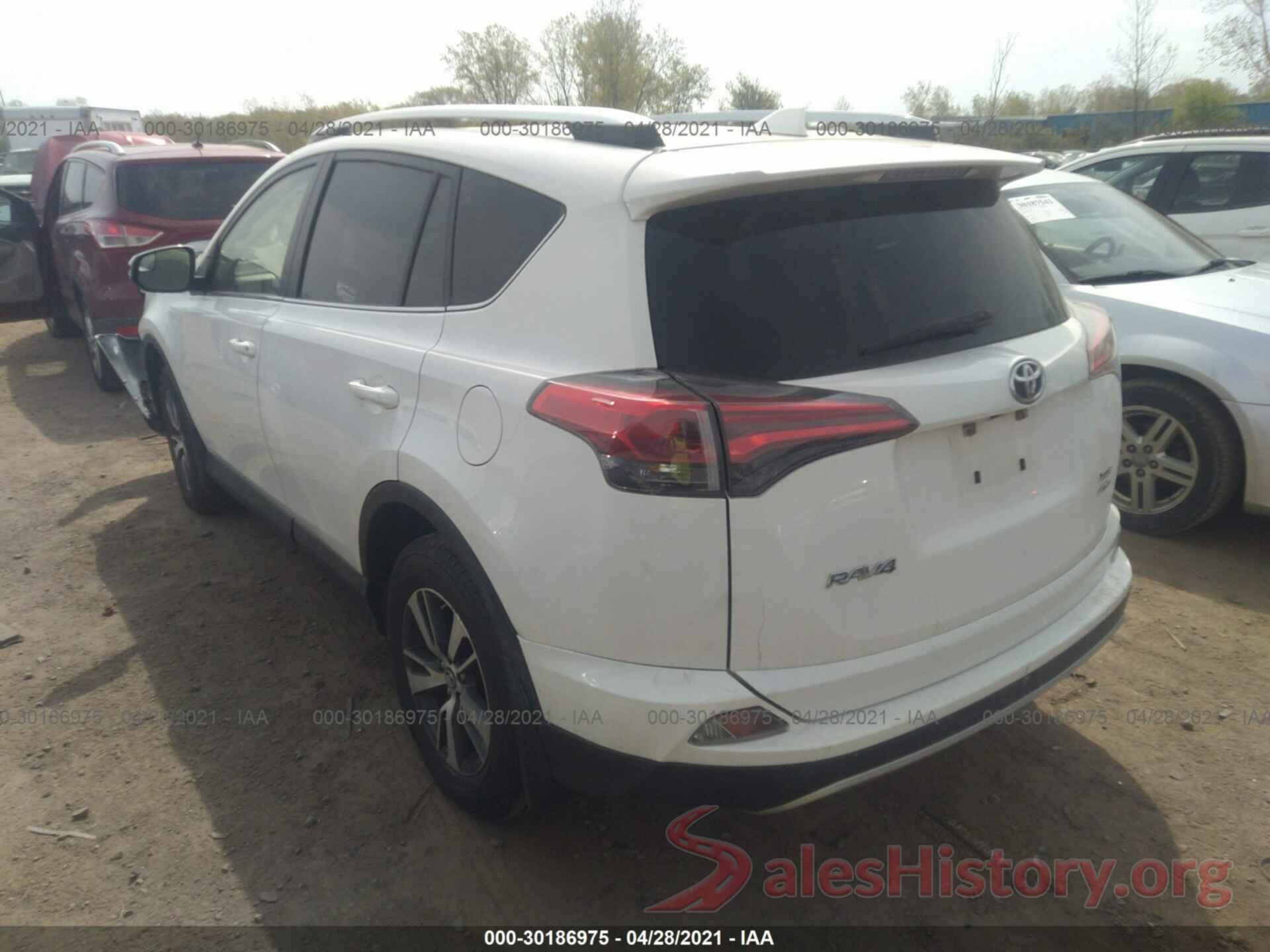 JTMRFREV7GJ088404 2016 TOYOTA RAV4