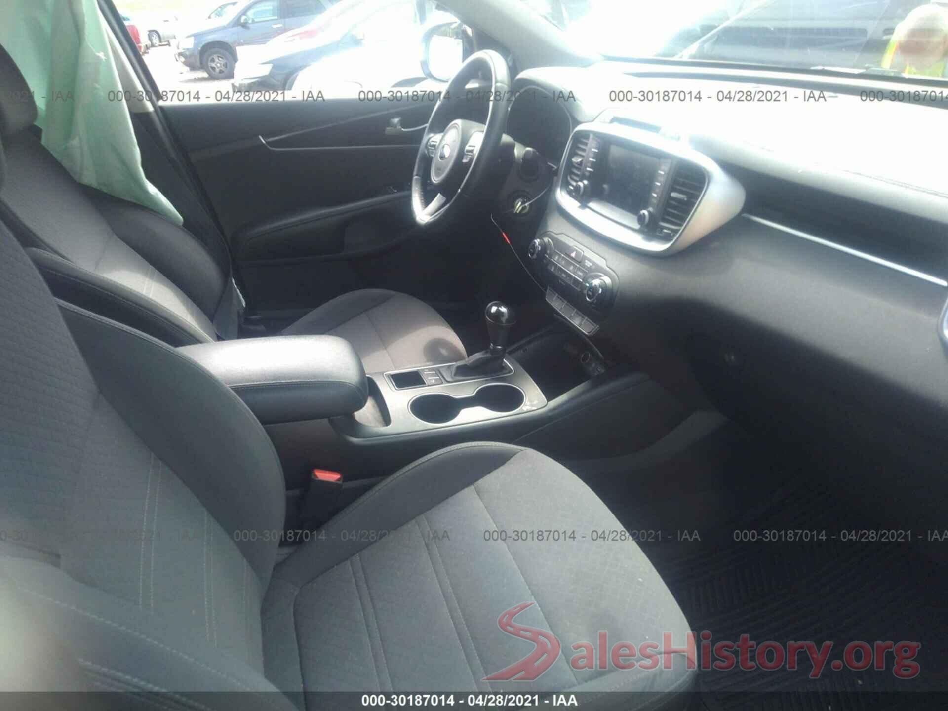 5XYPG4A38HG258637 2017 KIA SORENTO