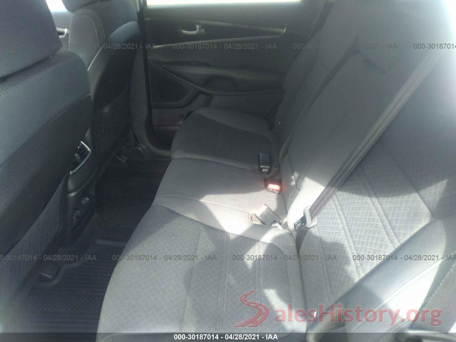 5XYPG4A38HG258637 2017 KIA SORENTO