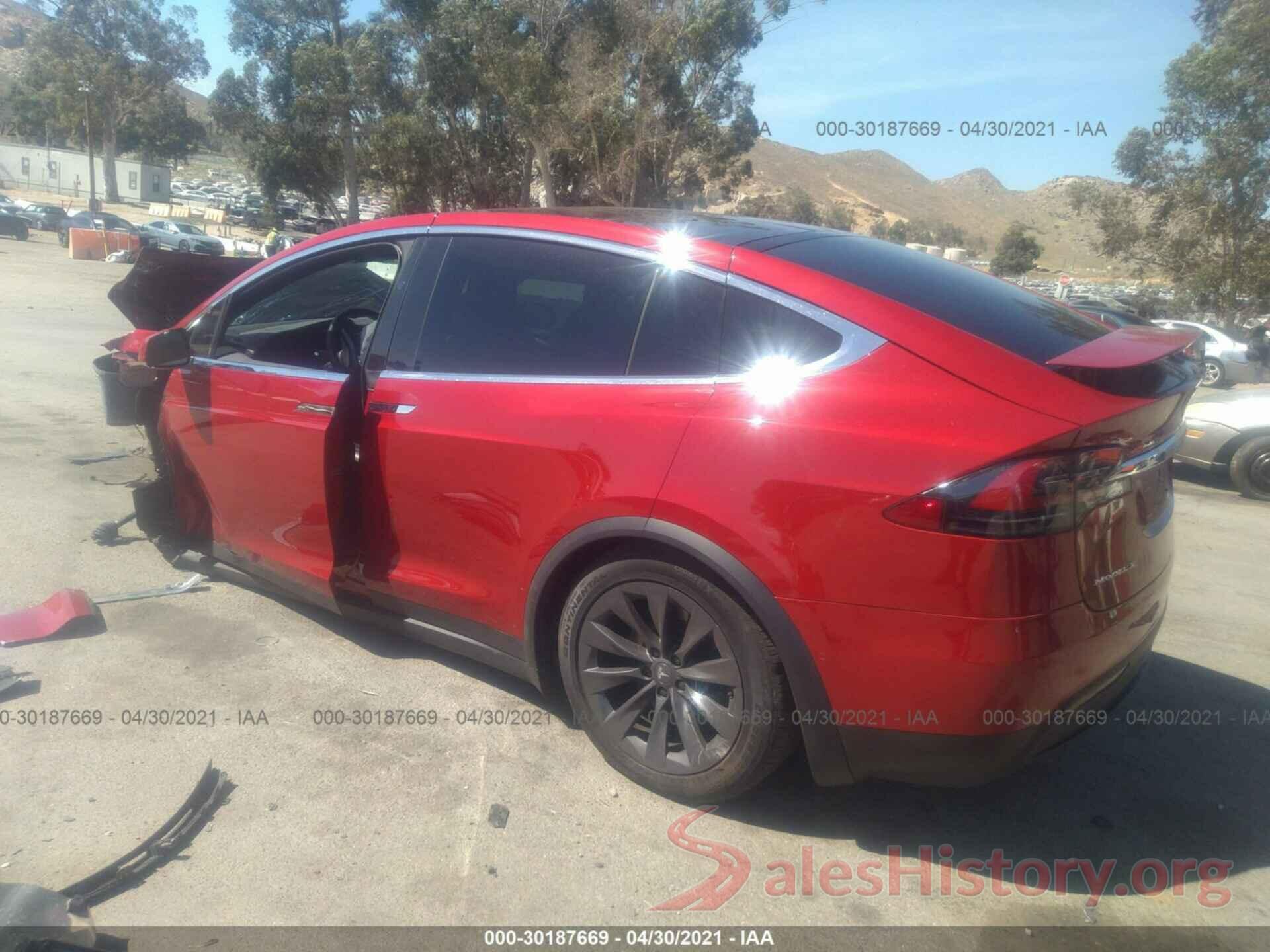 5YJXCBE2XJF136411 2018 TESLA MODEL X