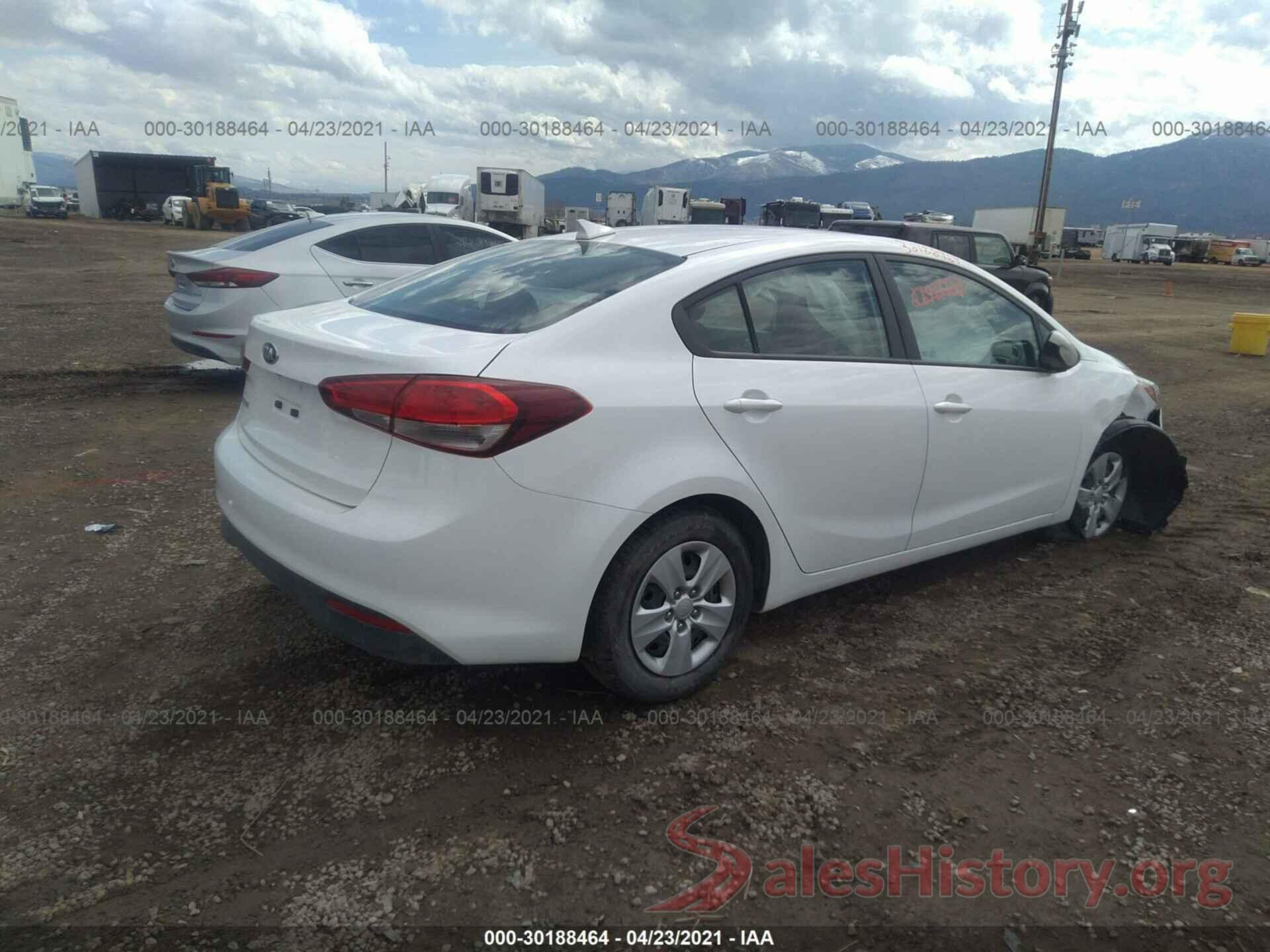 3KPFL4A71JE263689 2018 KIA FORTE