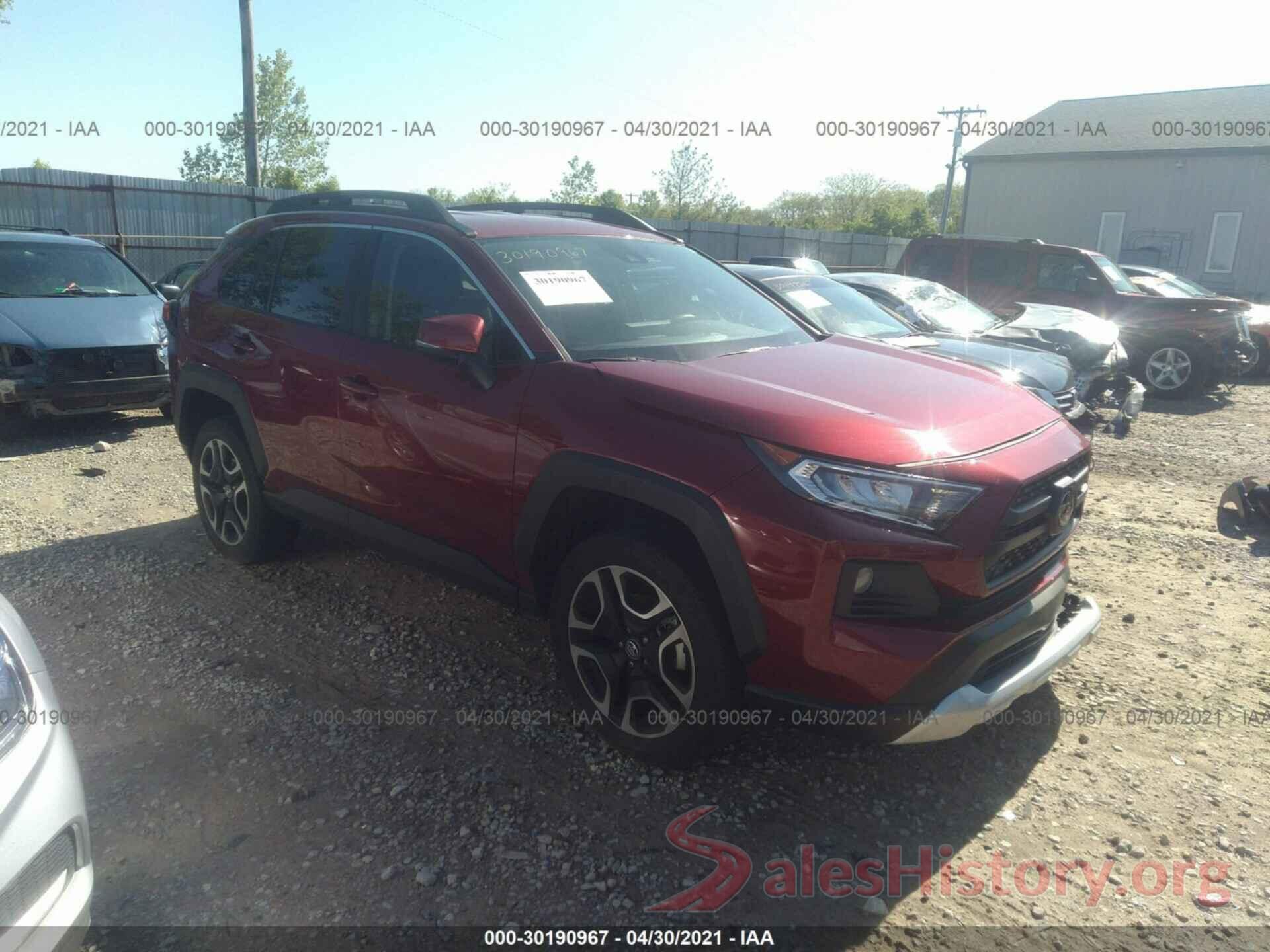 2T3J1RFVXKC049599 2019 TOYOTA RAV4