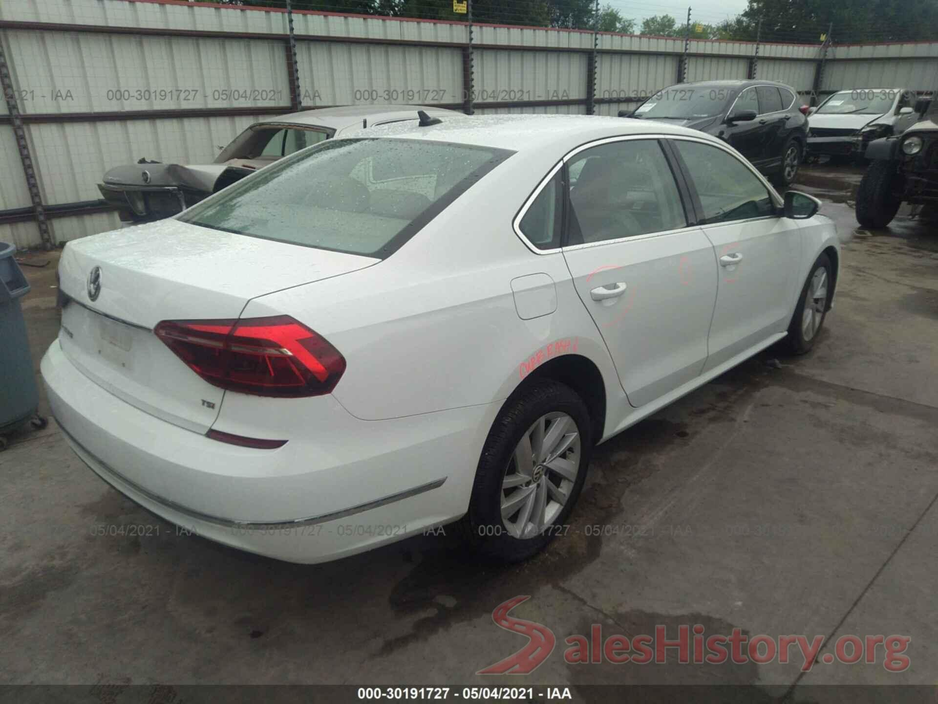 1VWBA7A32JC045381 2018 VOLKSWAGEN PASSAT