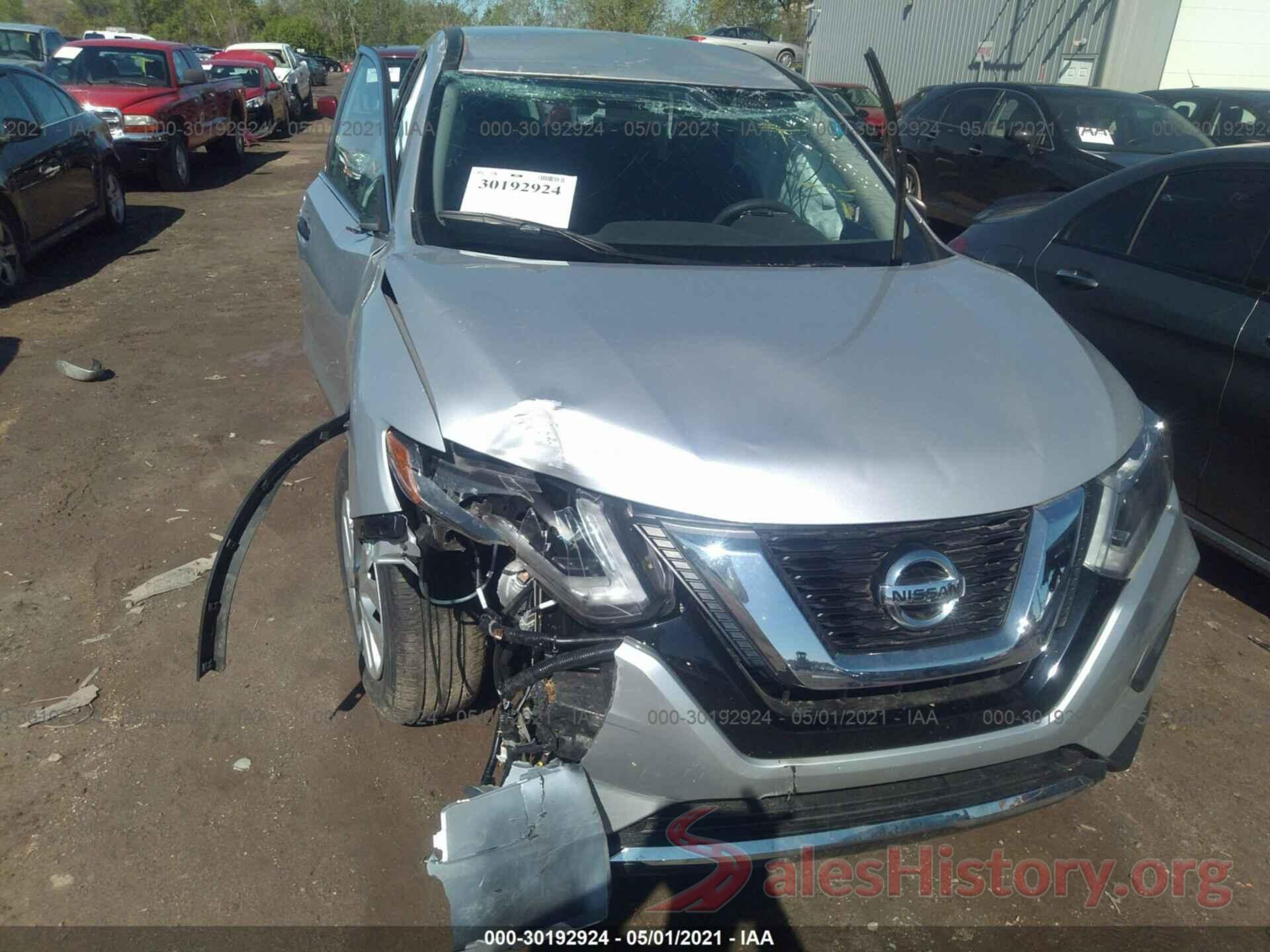 5N1AT2MV1HC738912 2017 NISSAN ROGUE