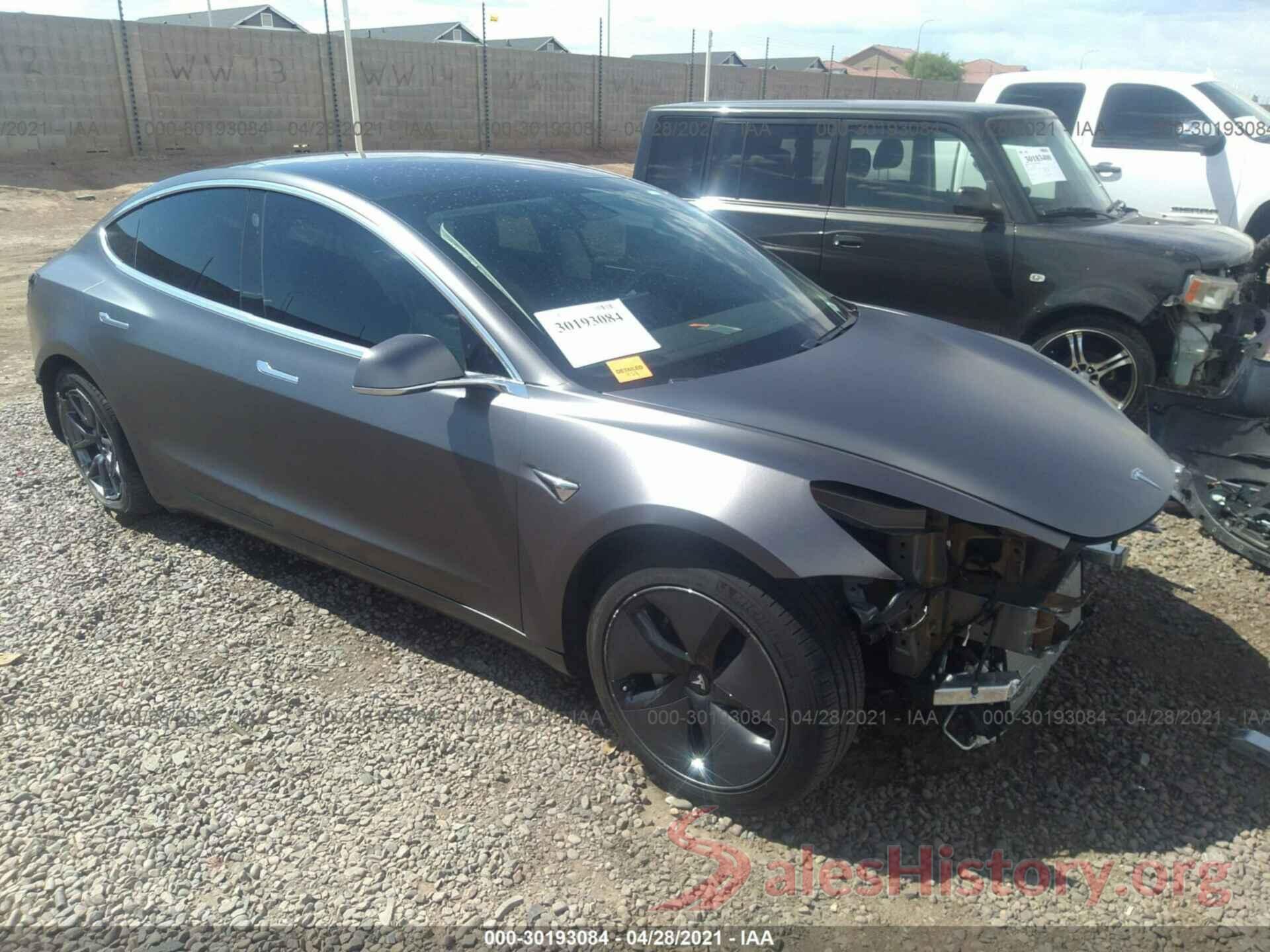 5YJ3E1EB8KF209599 2019 TESLA MODEL 3