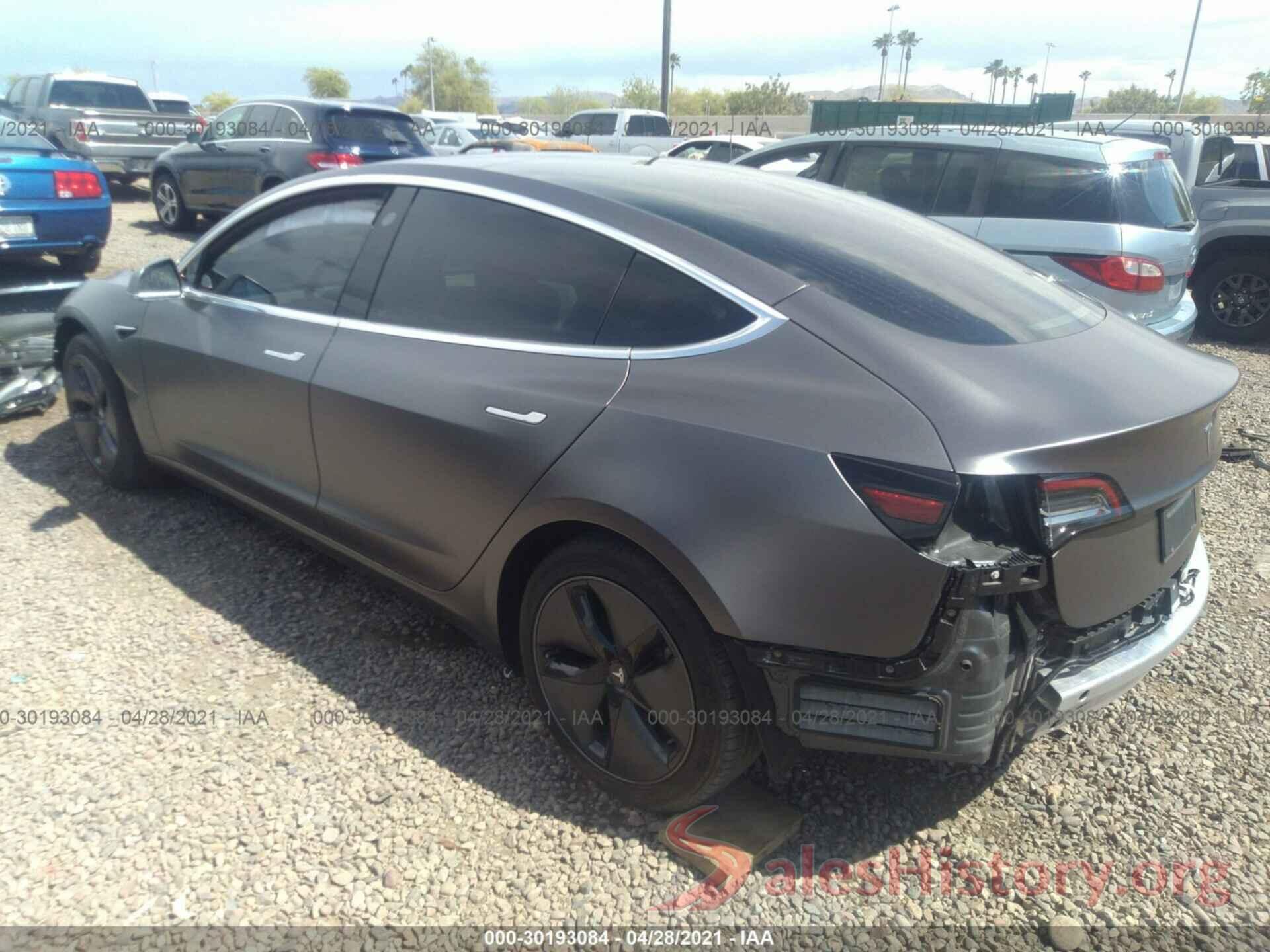 5YJ3E1EB8KF209599 2019 TESLA MODEL 3