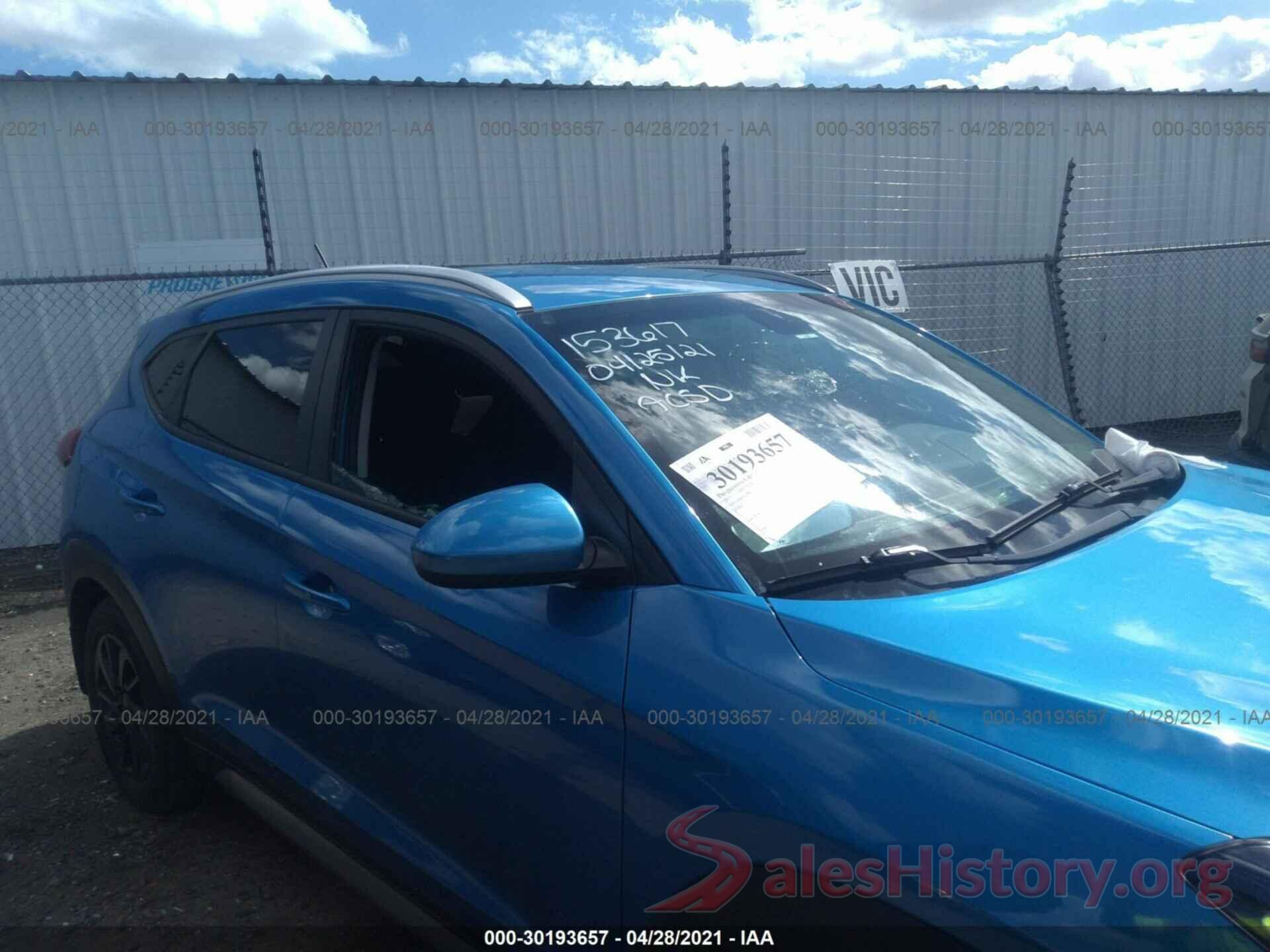 KM8J3CA49HU316995 2017 HYUNDAI TUCSON