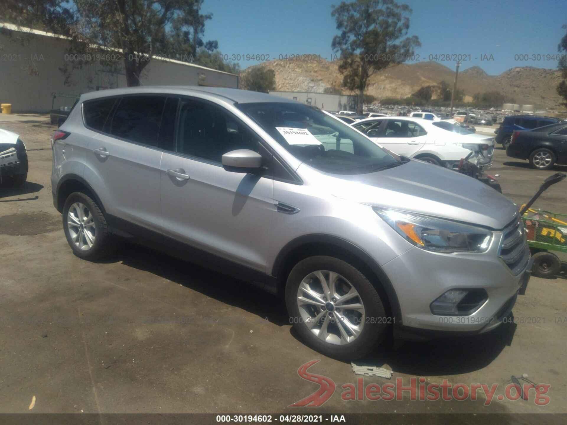 1FMCU0GD1HUE38942 2017 FORD ESCAPE