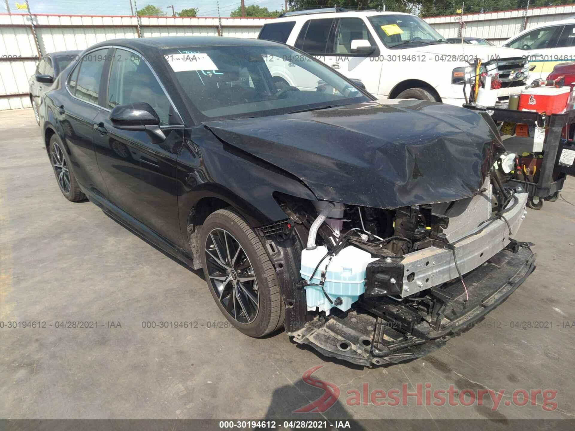 4T1G11AK3MU549638 2021 TOYOTA CAMRY