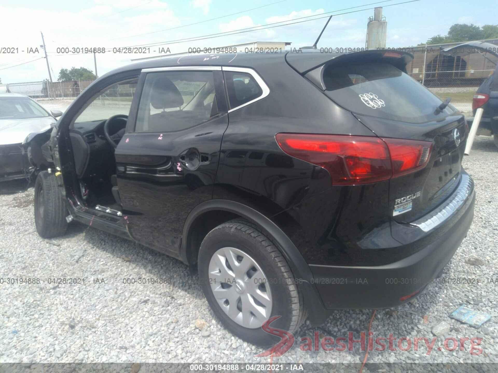 JN1BJ1CP5JW187354 2018 NISSAN ROGUE SPORT