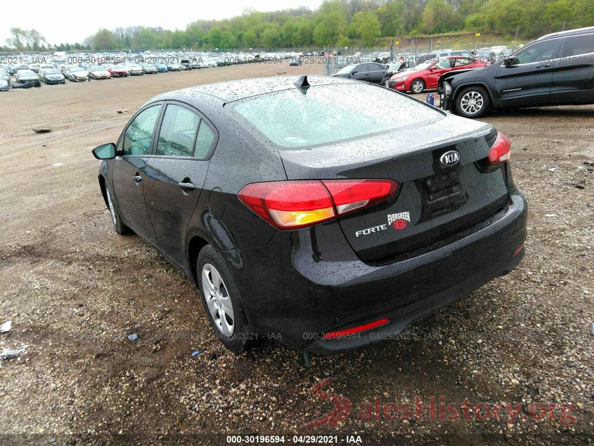 3KPFK4A70JE177499 2018 KIA FORTE