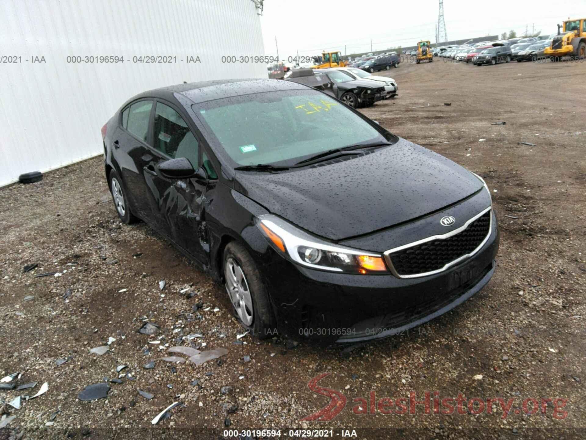 3KPFK4A70JE177499 2018 KIA FORTE