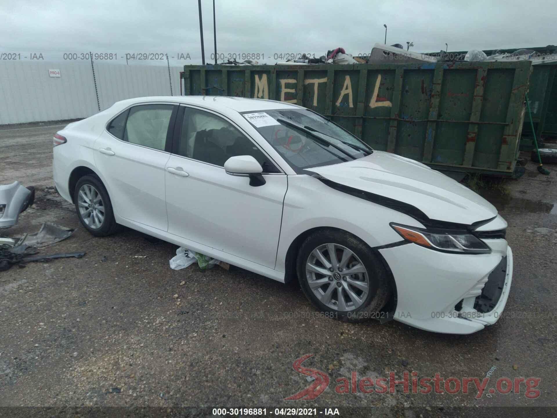 JTNB11HK2J3008453 2018 TOYOTA CAMRY