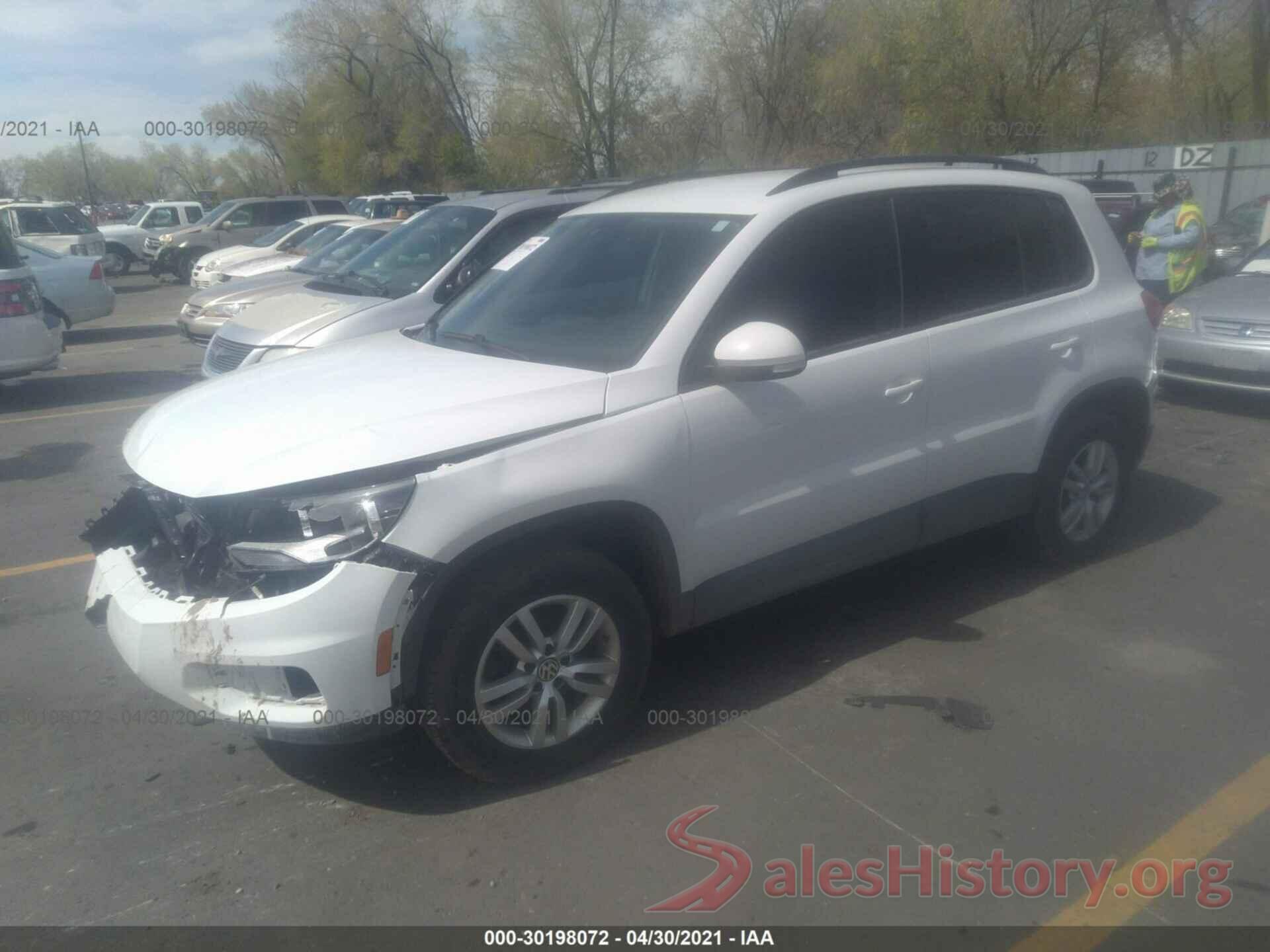 WVGBV7AX6HK030064 2017 VOLKSWAGEN TIGUAN