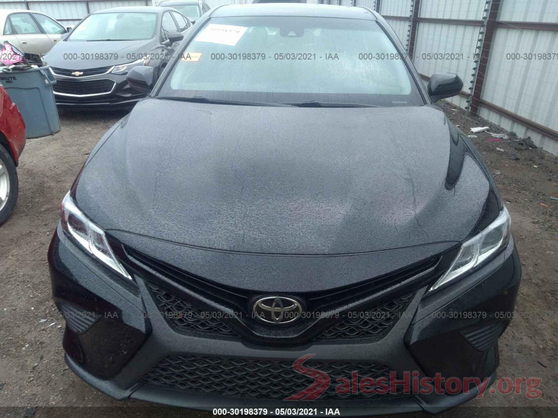 JTNB11HK4J3027845 2018 TOYOTA CAMRY