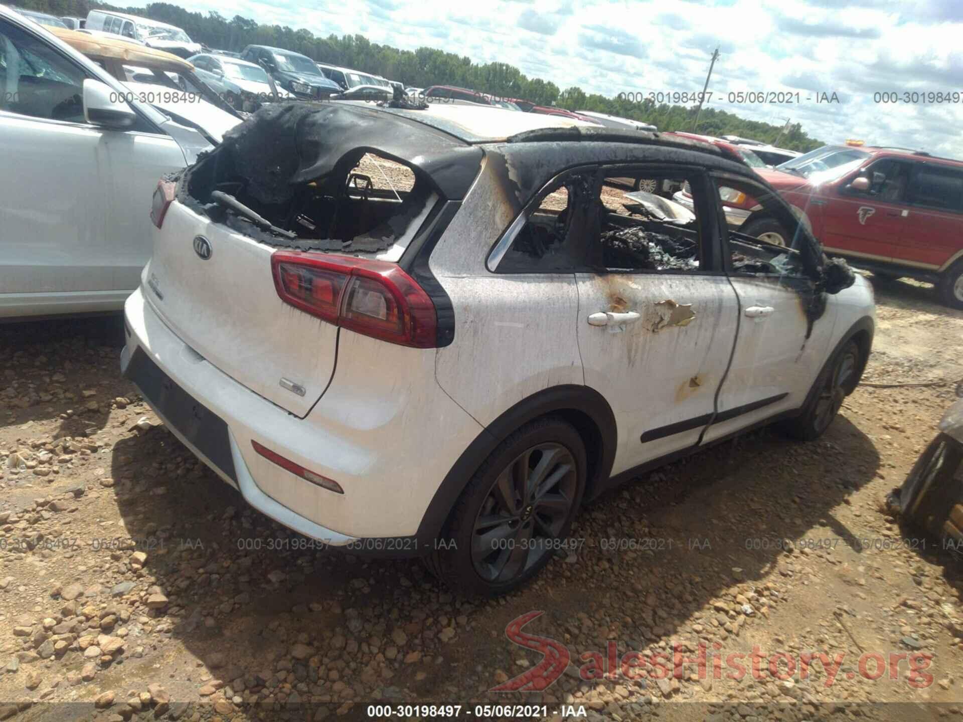 KNDCC3LC7H5056351 2017 KIA NIRO