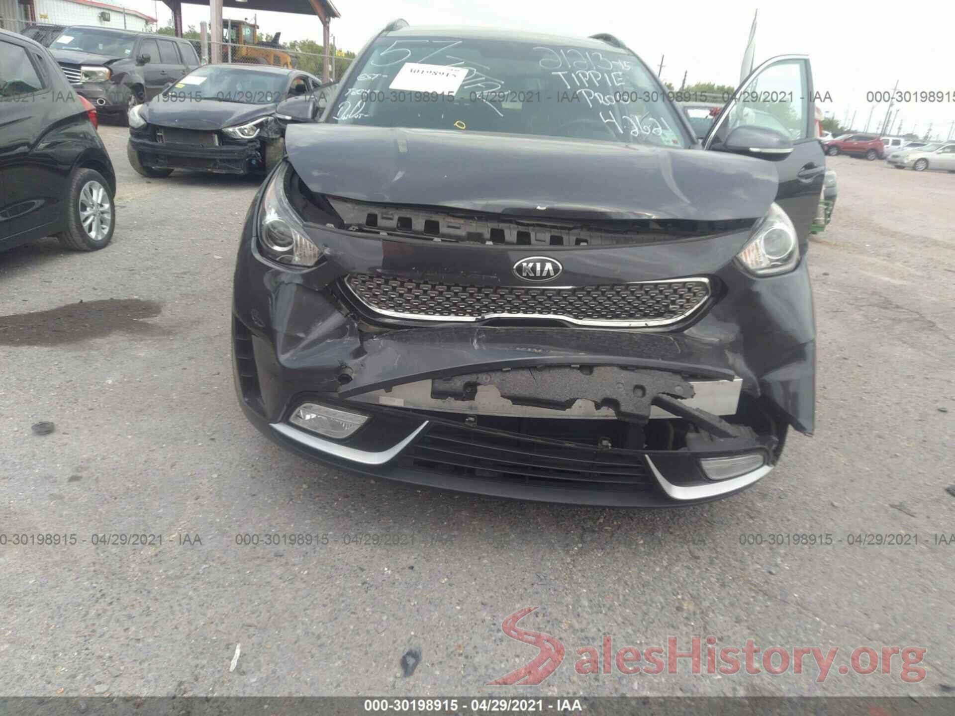 KNDCC3LC6J5144460 2018 KIA NIRO