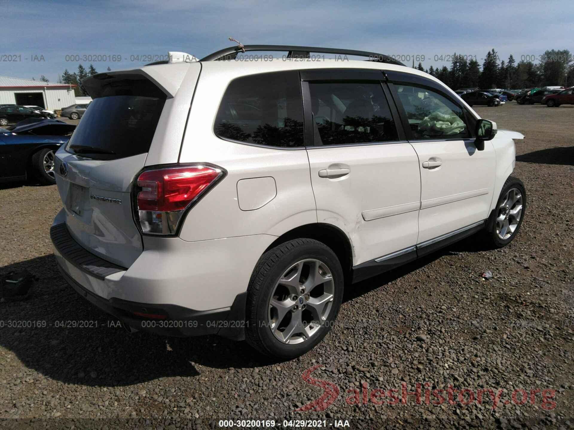 JF2SJAWC9JH551562 2018 SUBARU FORESTER