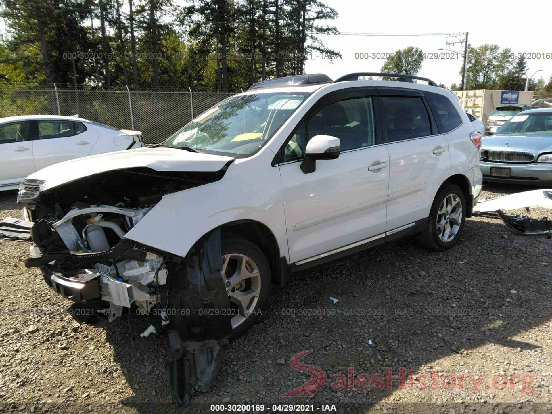 JF2SJAWC9JH551562 2018 SUBARU FORESTER