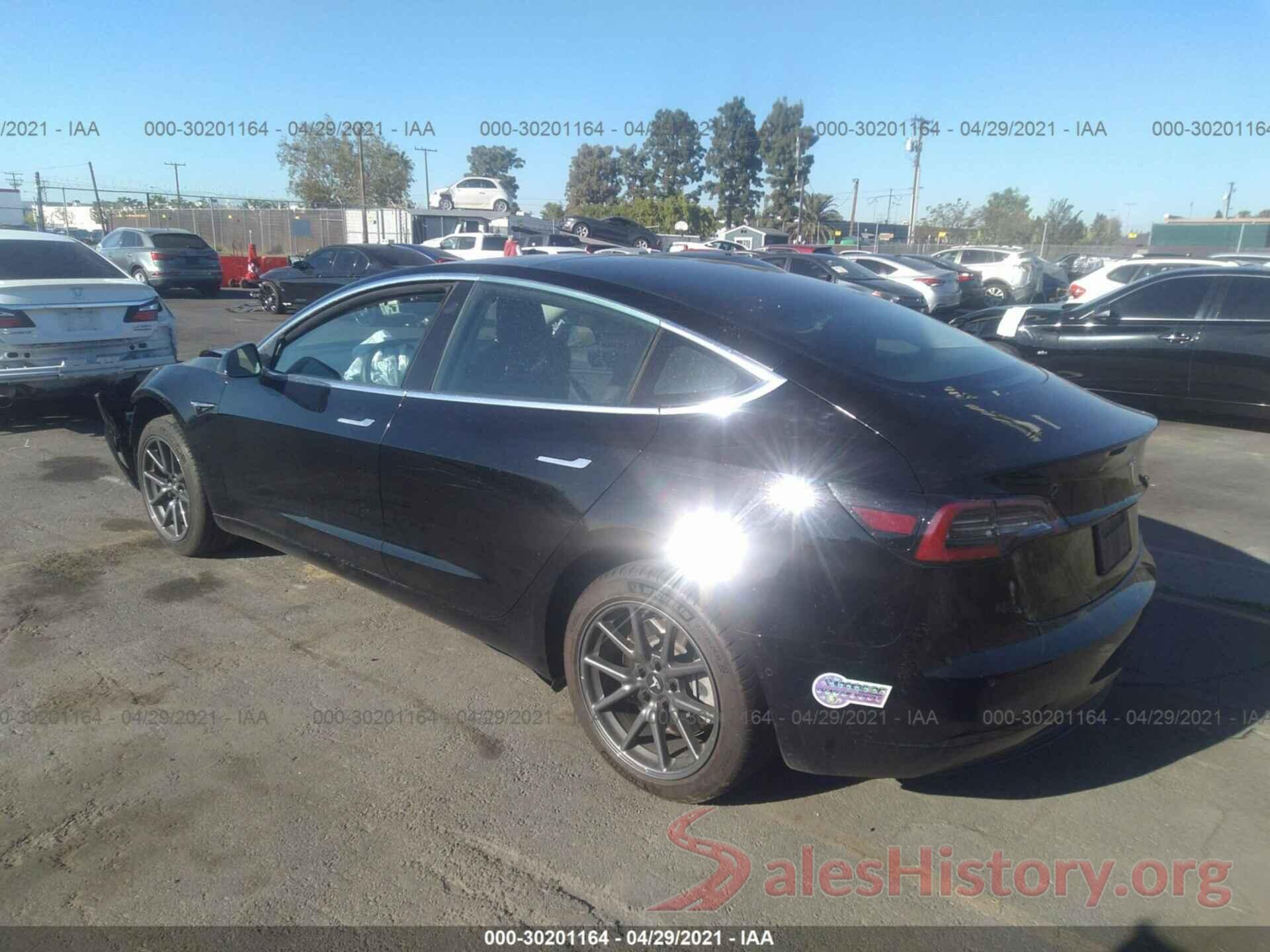 5YJ3E1EA0KF399499 2019 TESLA MODEL 3