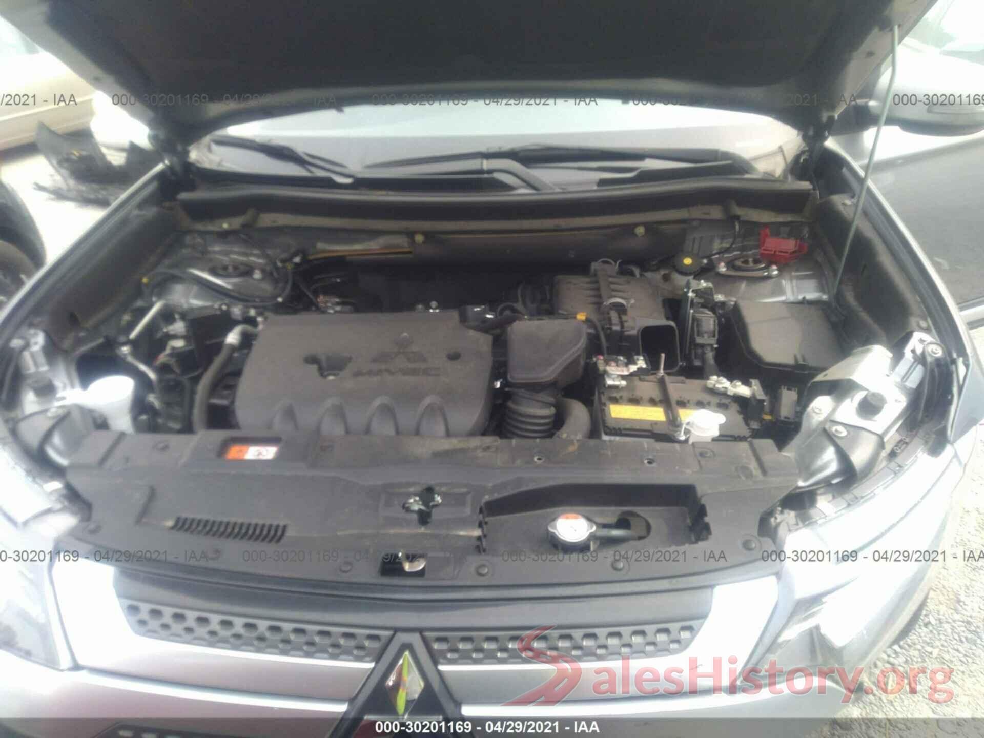 JA4AD3A37LZ034384 2020 MITSUBISHI OUTLANDER