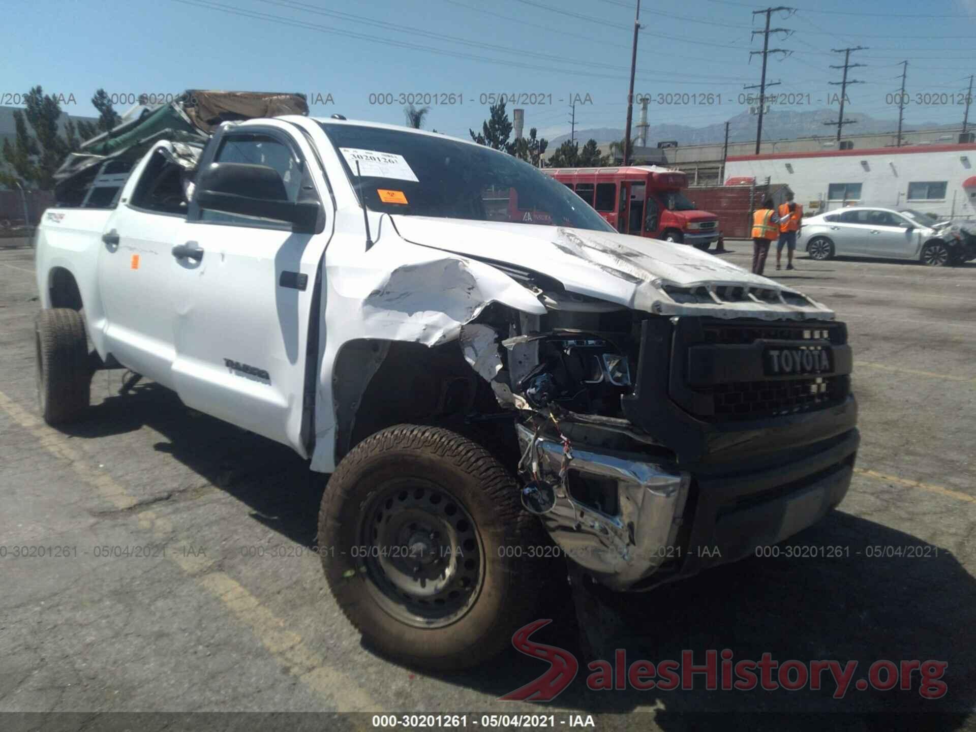 5TFDY5F11HX656167 2017 TOYOTA TUNDRA 4WD