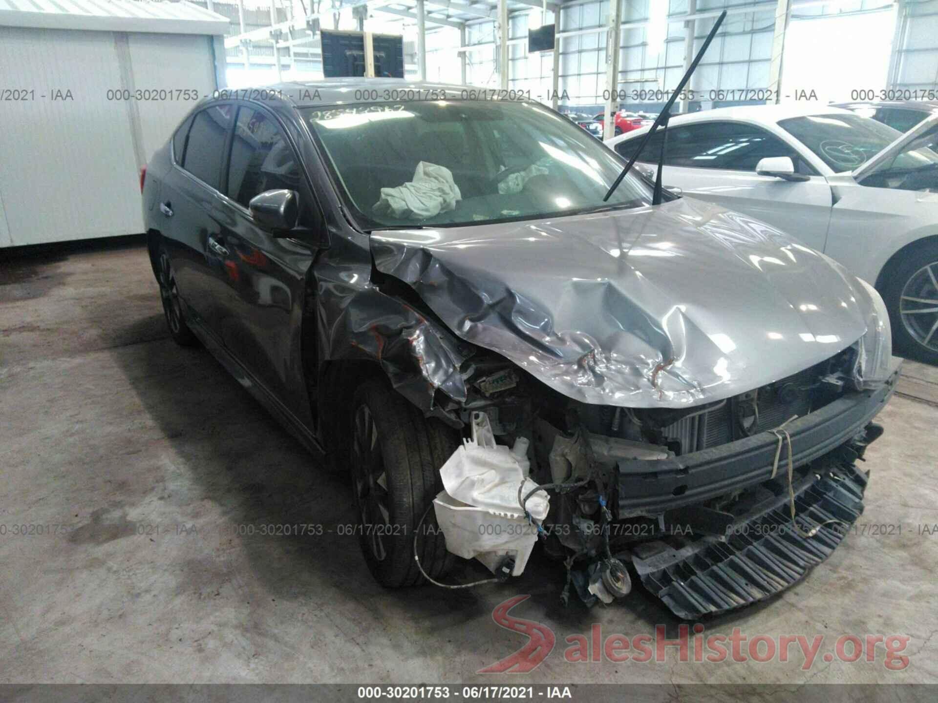 3N1CB7AP000207825 2019 NISSAN SENTRA