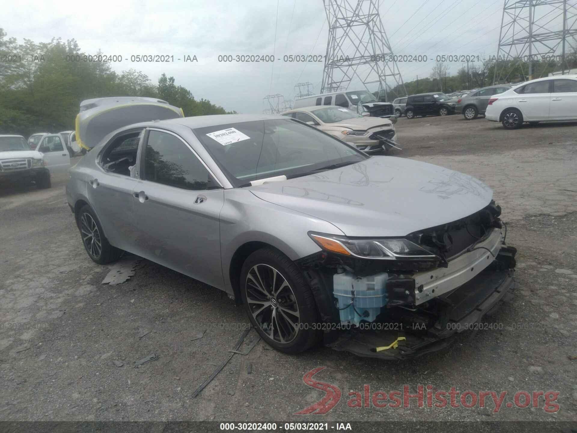 4T1B11HK1JU103922 2018 TOYOTA CAMRY