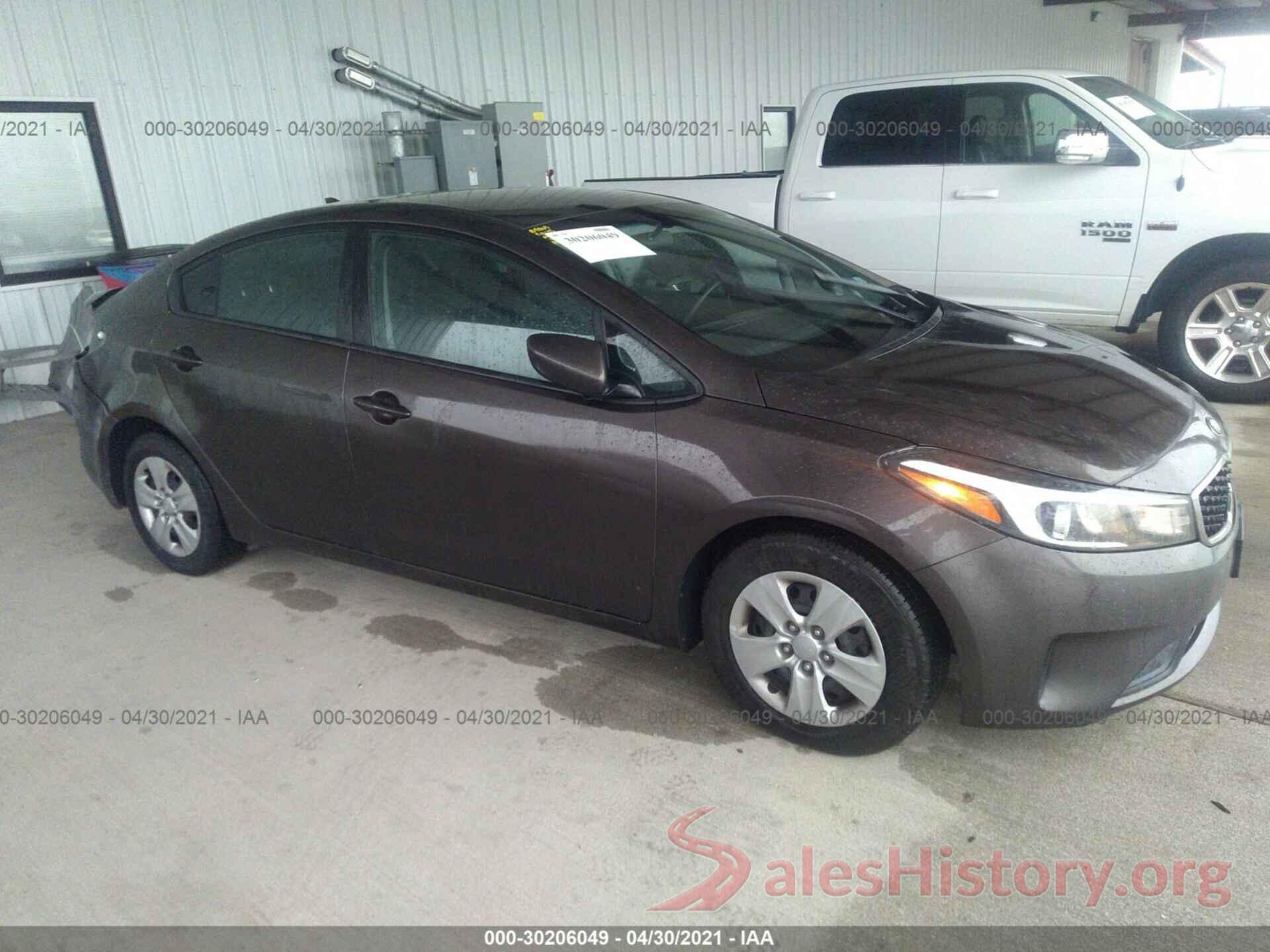 3KPFL4A75HE118990 2017 KIA FORTE