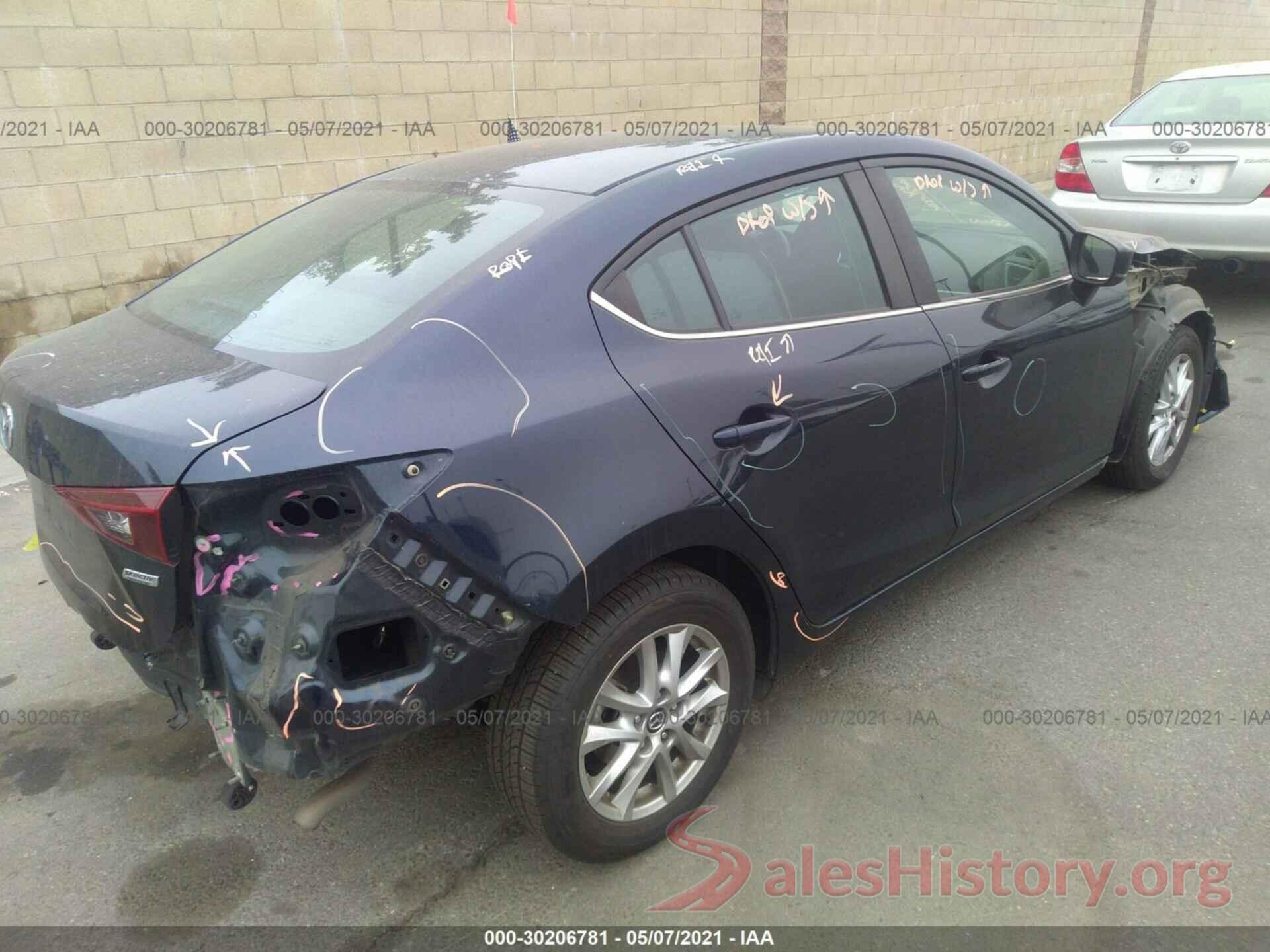 3MZBN1U75JM161169 2018 MAZDA MAZDA3 4-DOOR