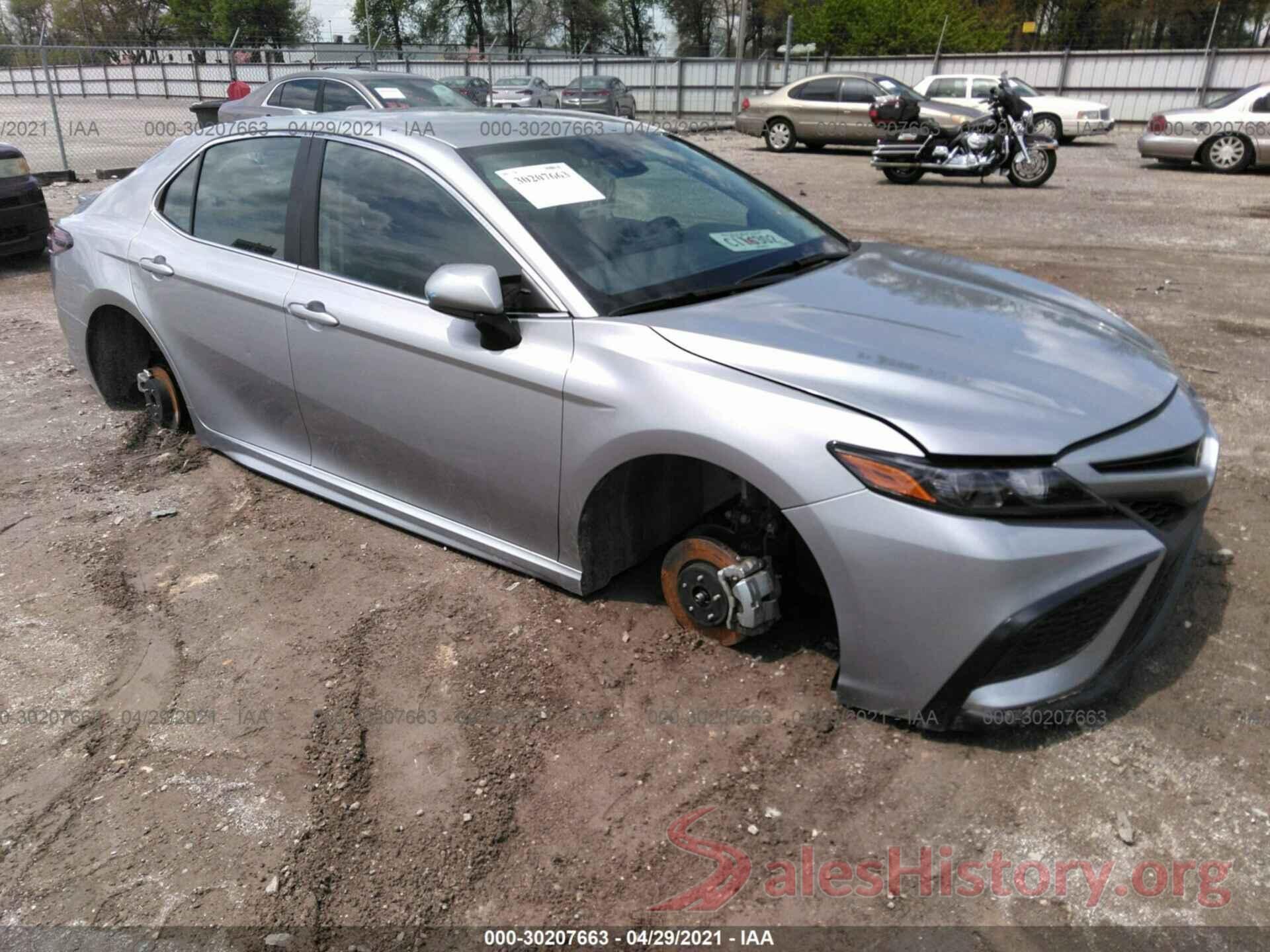 4T1G11AK4MU411431 2021 TOYOTA CAMRY