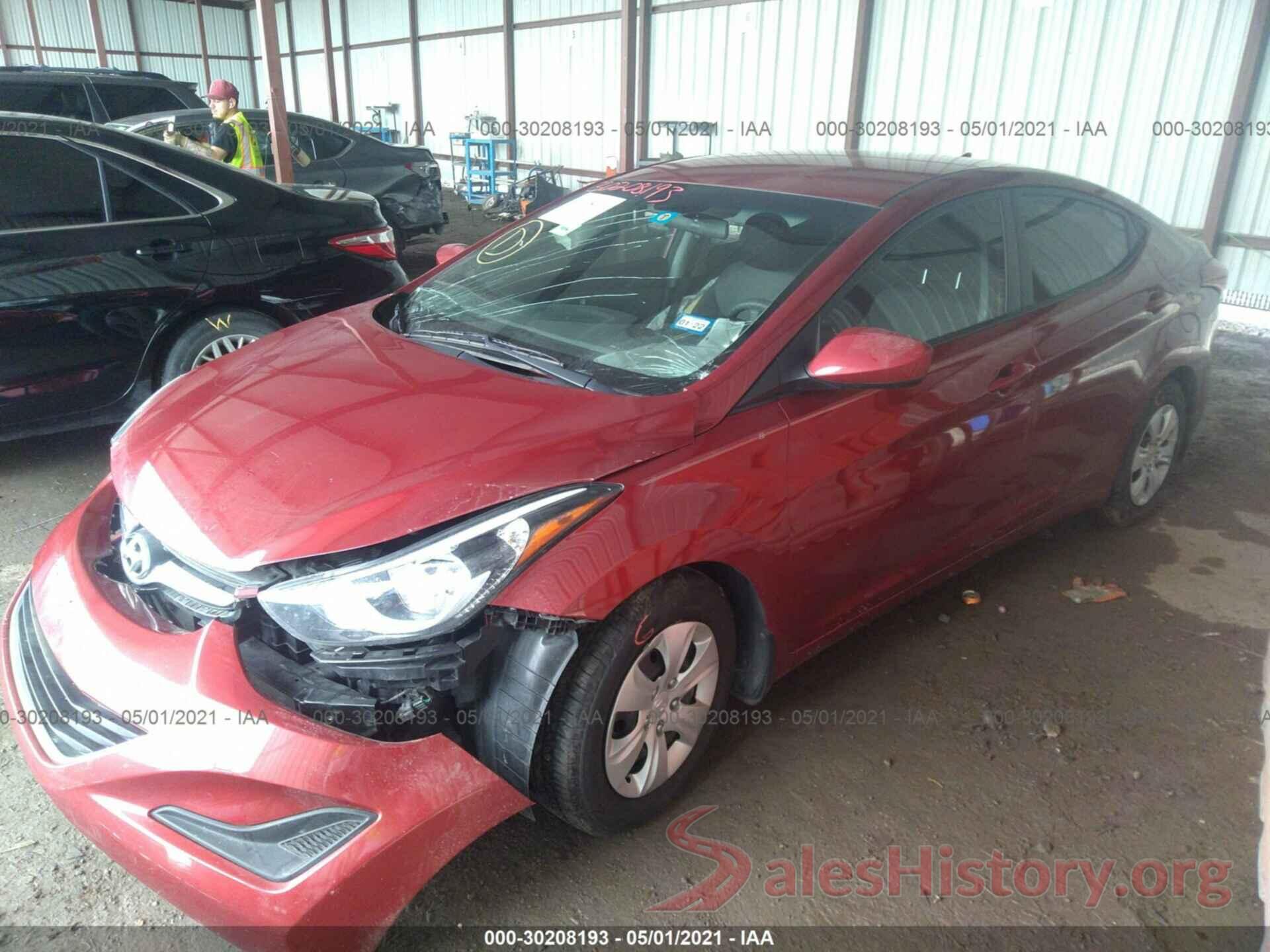 5NPDH4AE6GH779526 2016 HYUNDAI ELANTRA