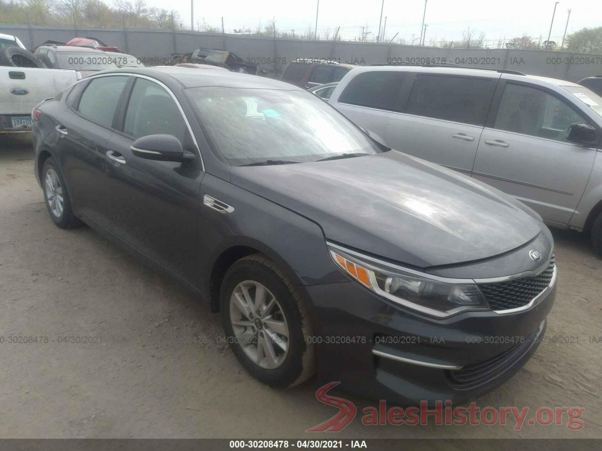 KNAGT4L3XJ5217205 2018 KIA OPTIMA