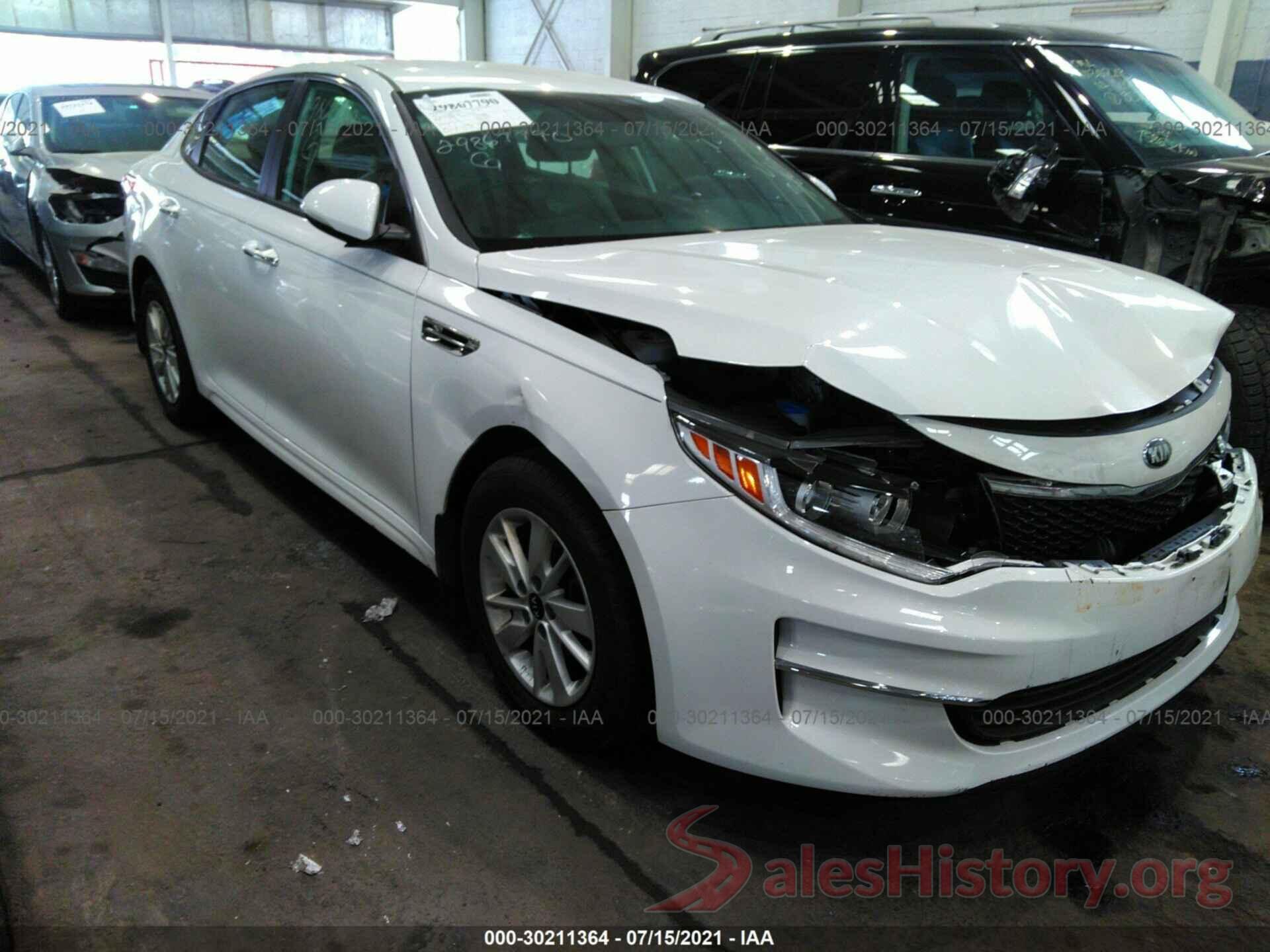 0000T4L38JG204323 2018 KIA OPTIMA