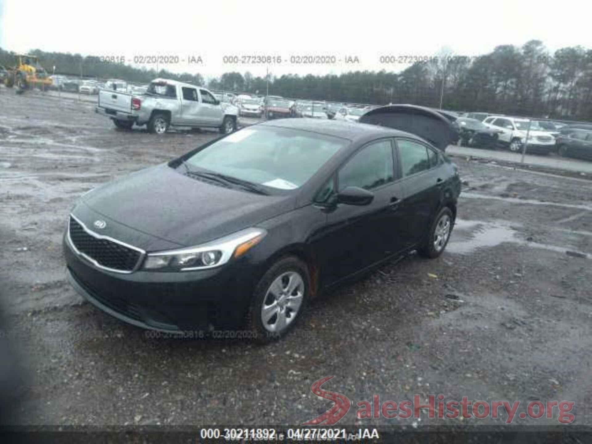 3KPFK4A77HE038268 2017 KIA FORTE