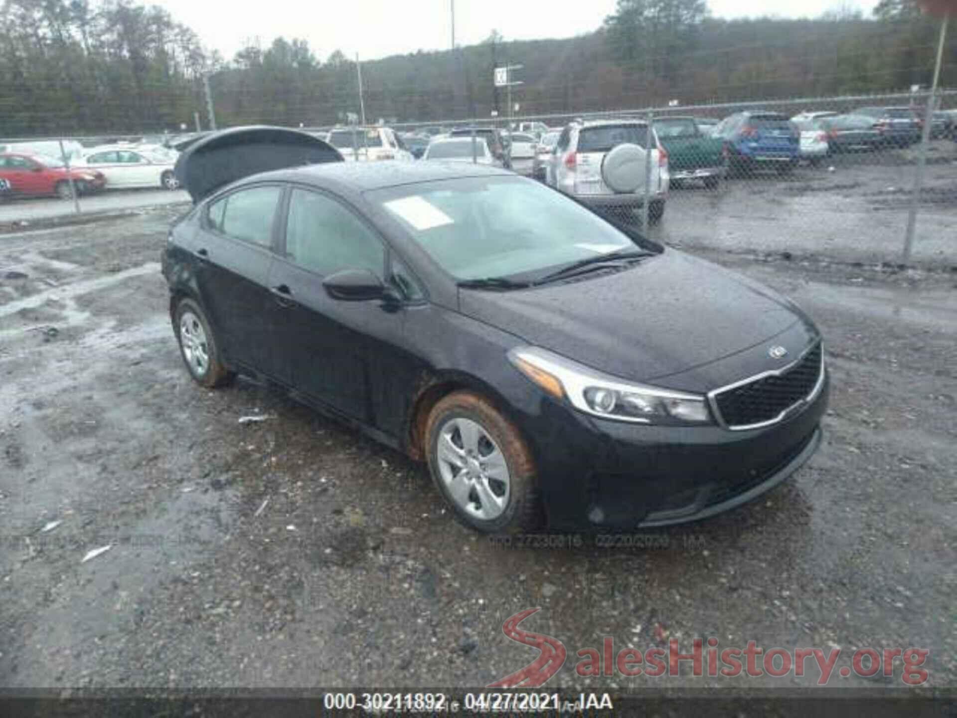 3KPFK4A77HE038268 2017 KIA FORTE